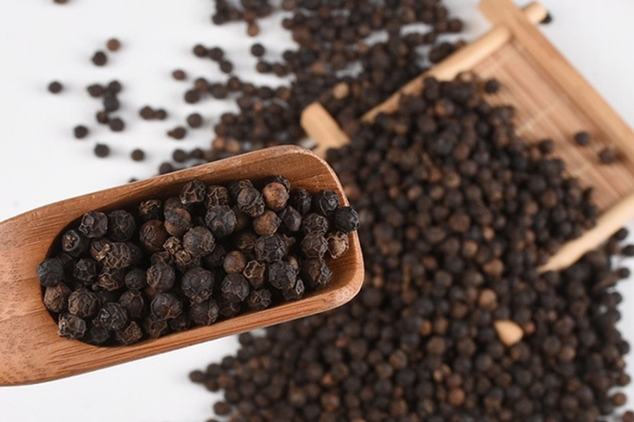 Giá tiêu hôm nay 14/4/2026: Tăng 500 – 1.000 đồng/kg