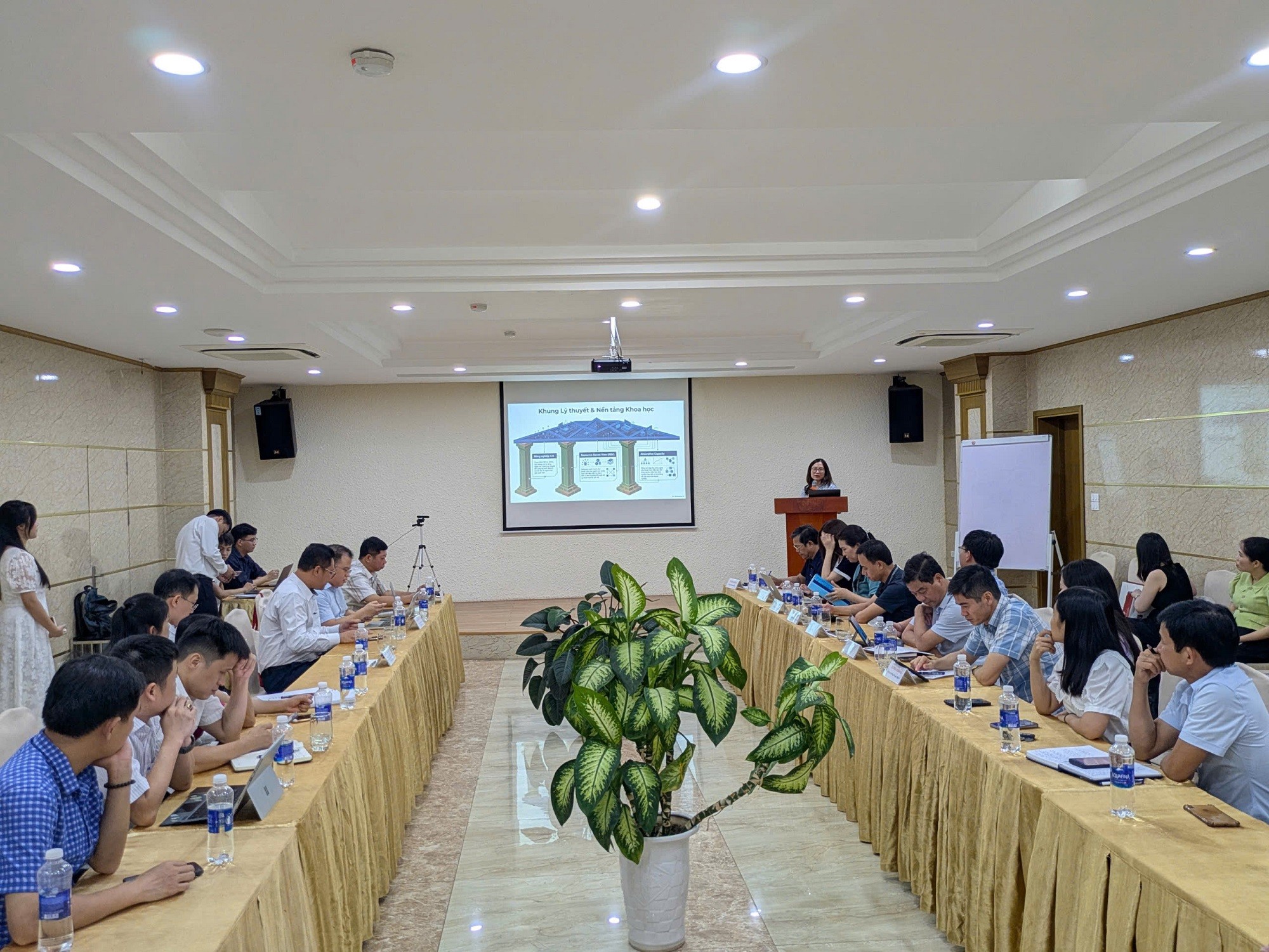 hoi-thao-2-1782655705.jpg