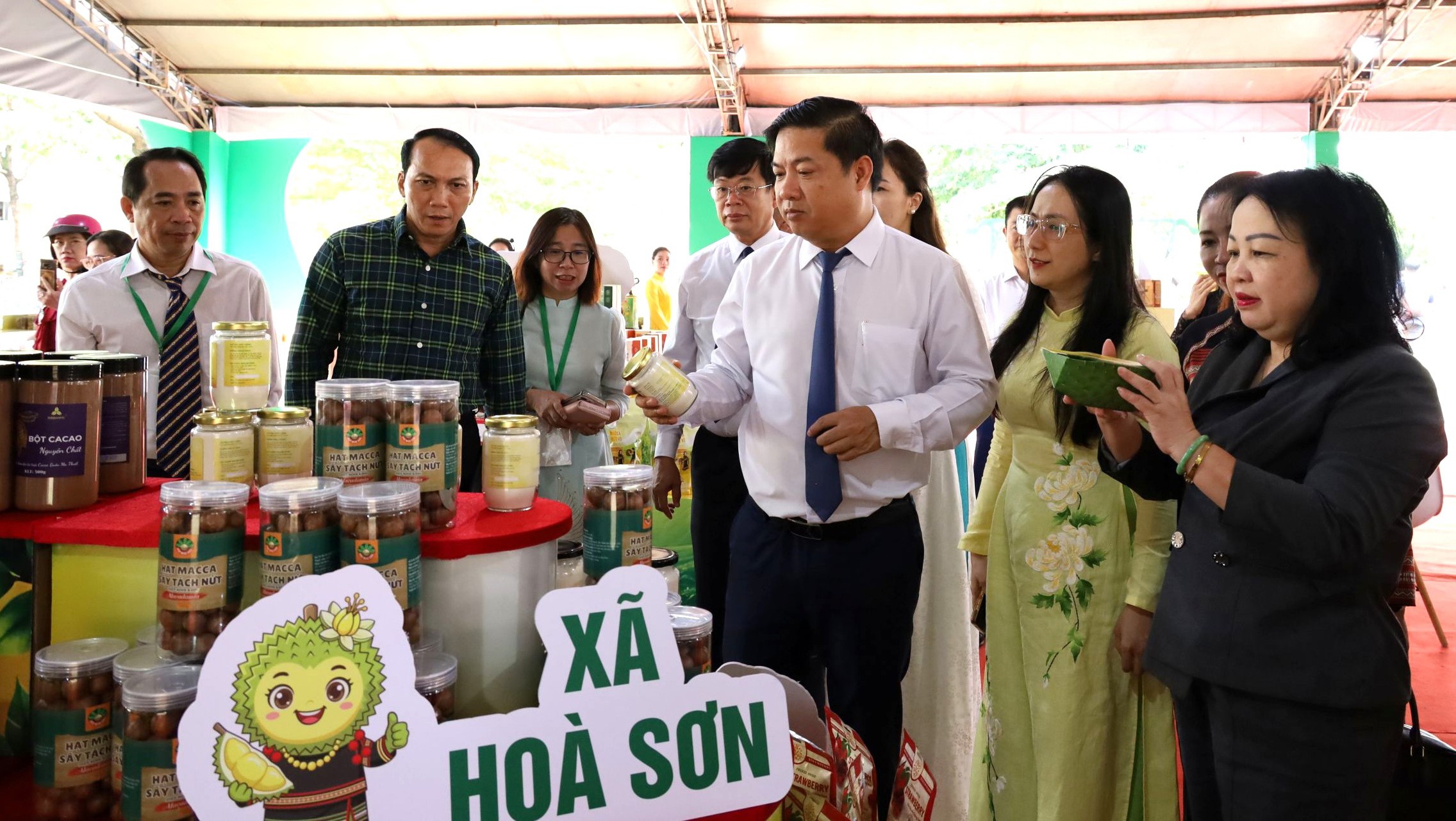 trien-lam-3-jrxbhbjz-1786855611.jpg