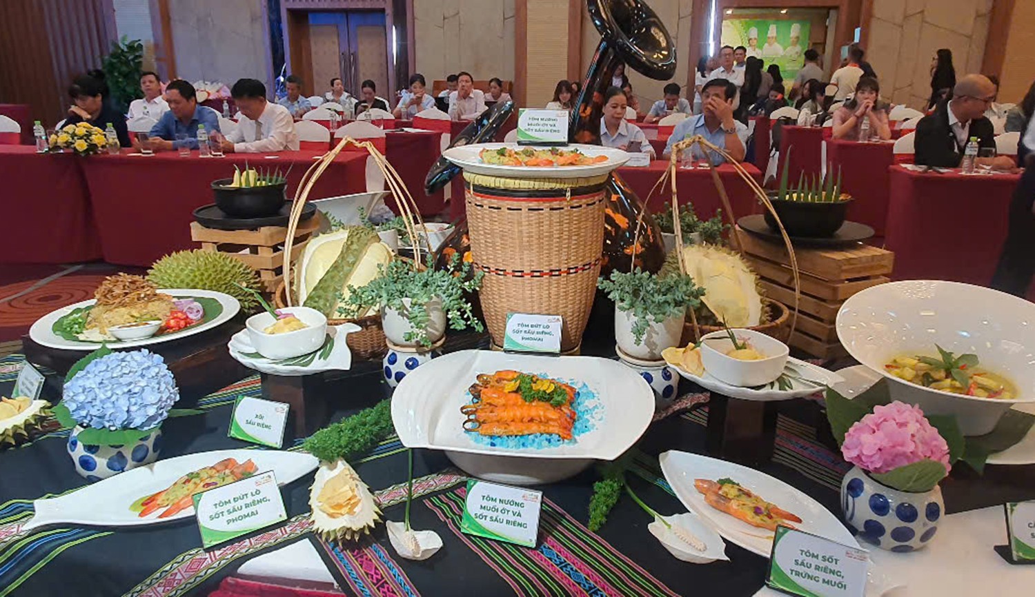 au-rieng-duoc-che-bien-thanh-nhieu-mon-an-1788588222.jpg