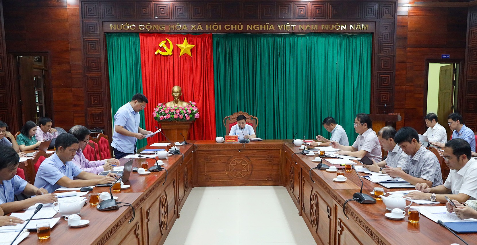 toan-canh-cuoc-hop11-1792667704.jpg