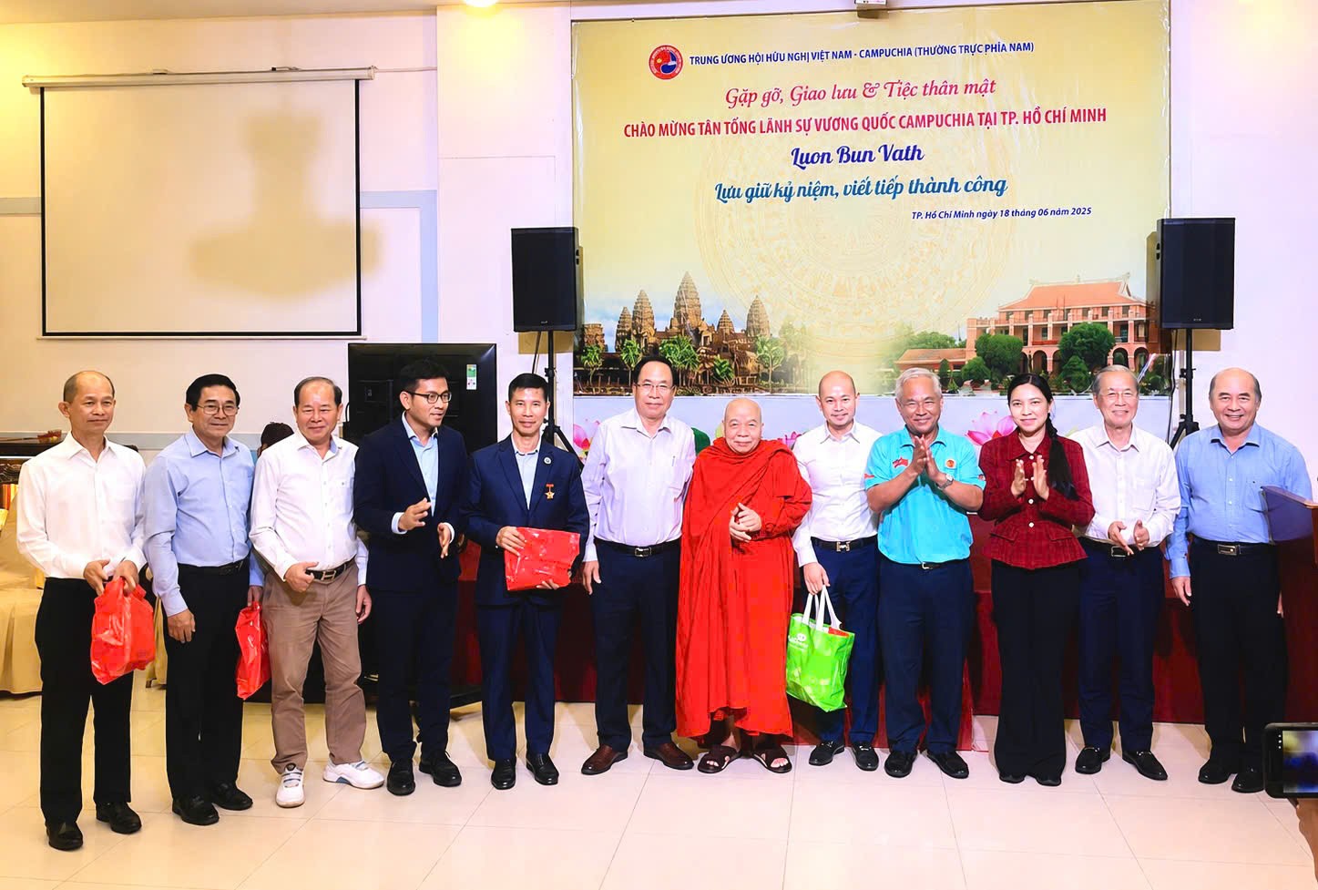 Tình hữu nghị Việt Nam – Campuchia: Viết tiếp thành công, mở ra chương hợp tác mới