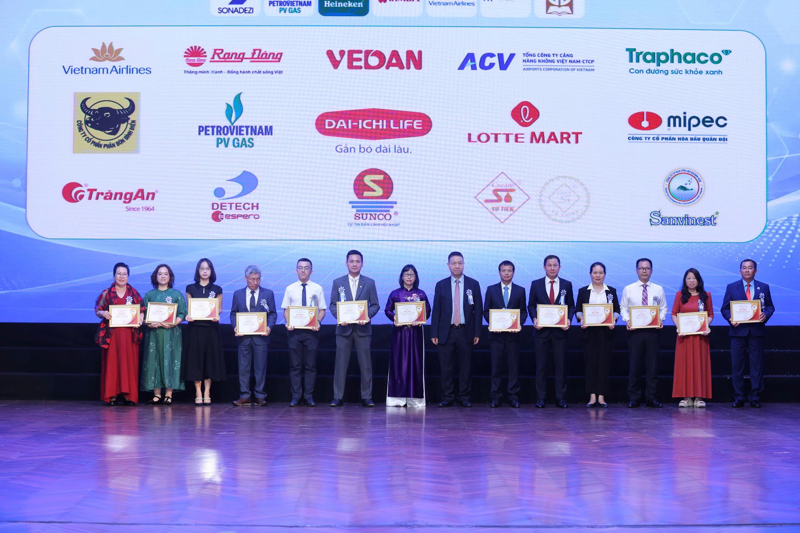 Vedan Việt Nam 11 năm liên tiếp đạt Top 10 Nhãn hiệu Nổi tiếng Việt Nam - Ảnh 4