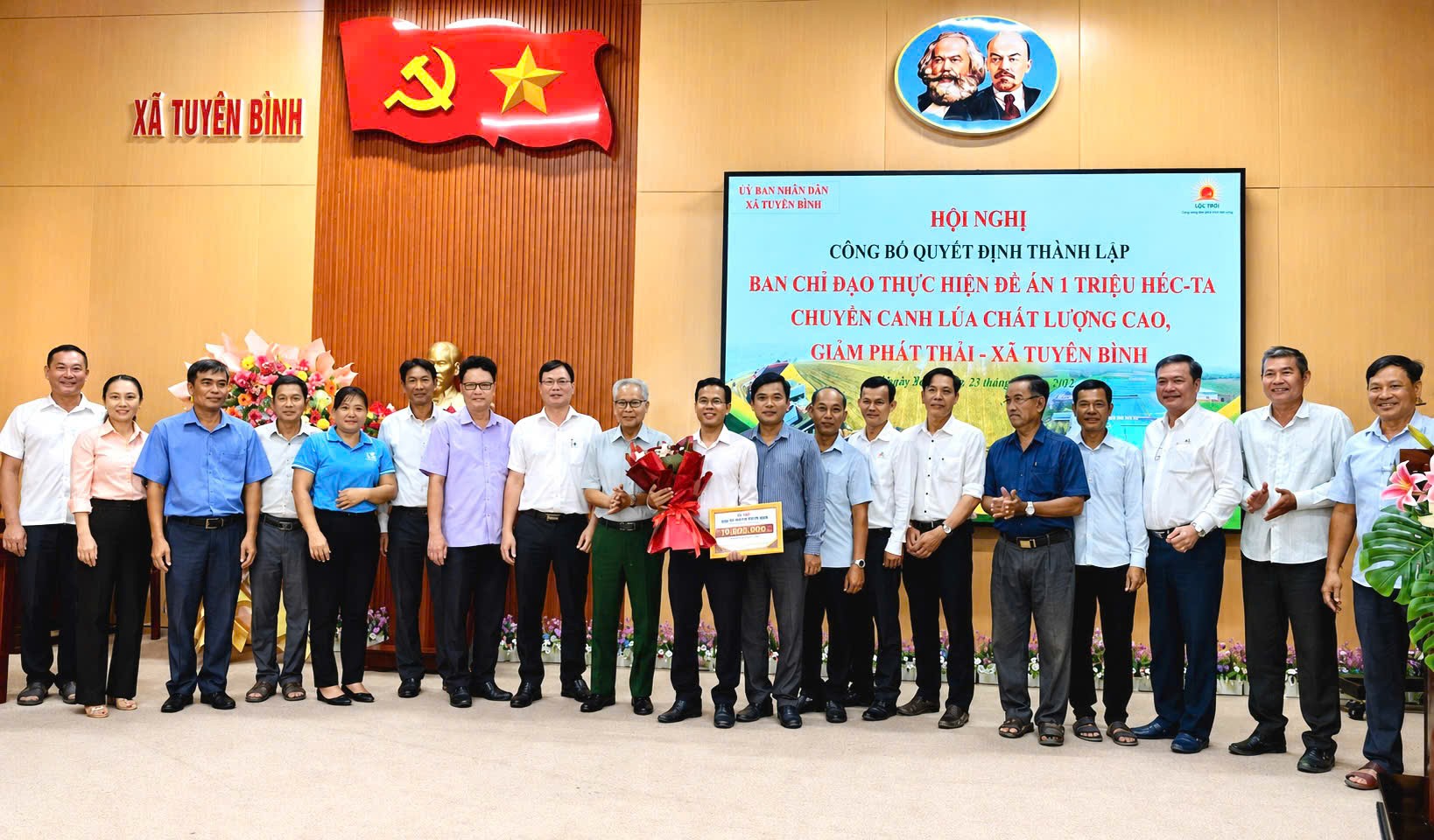 Tây Ninh triển khai Đề án 1 triệu héc-ta lúa chất lượng cao, gắn với tăng trưởng xanh - Ảnh 3