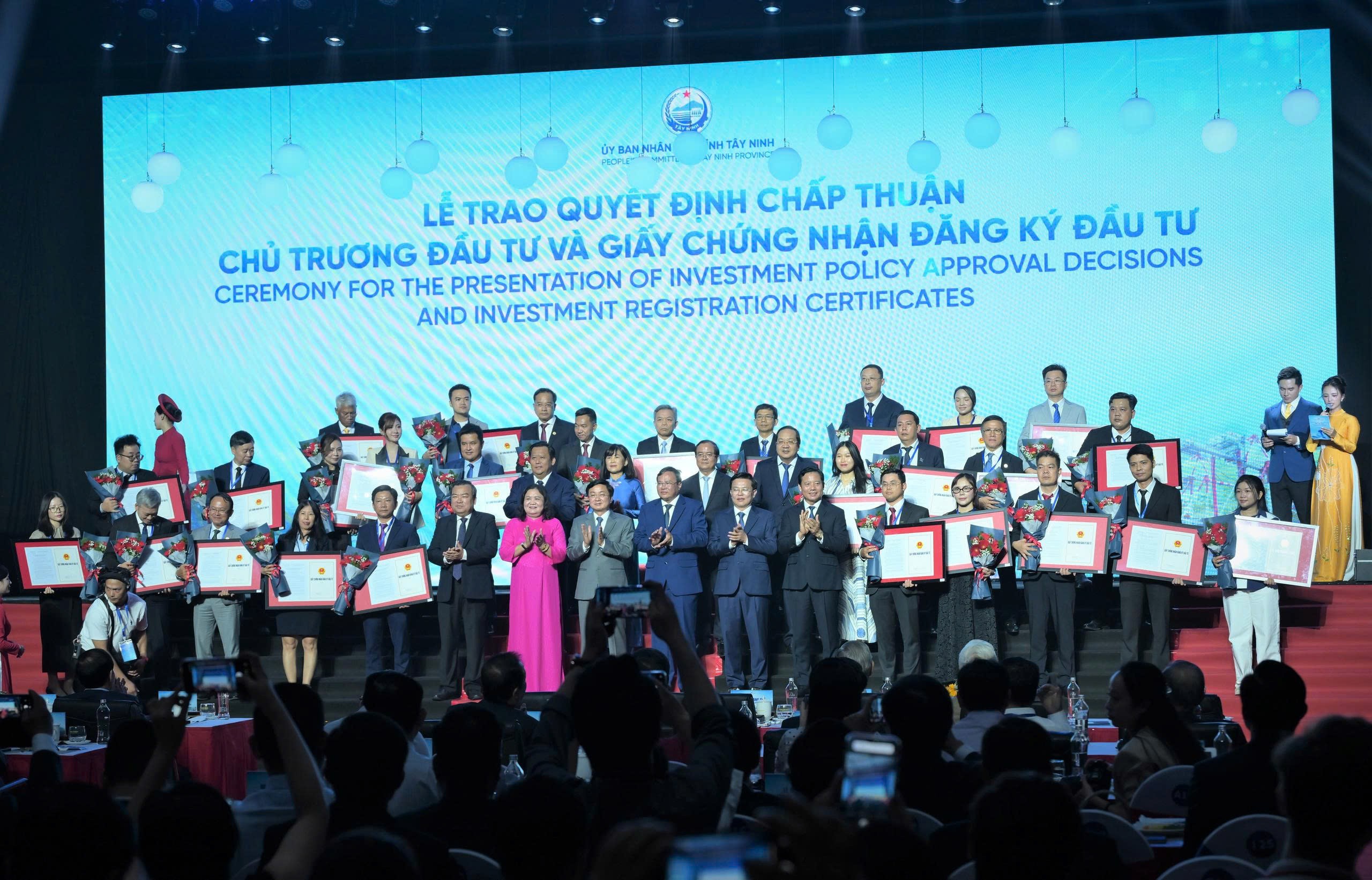 Tây Ninh hút đầu tư khoảng 36 tỷ USD, mở không gian tăng trưởng mới - Ảnh 9.1