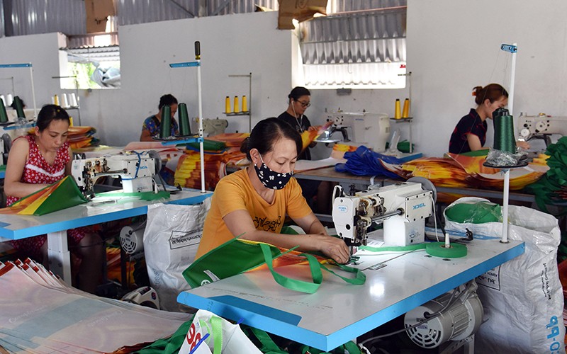 doanh-nghiep-nho-va-vua-can-chinh-sach-ho-tro-sat-thuc-te-hon-1787311882.jpg