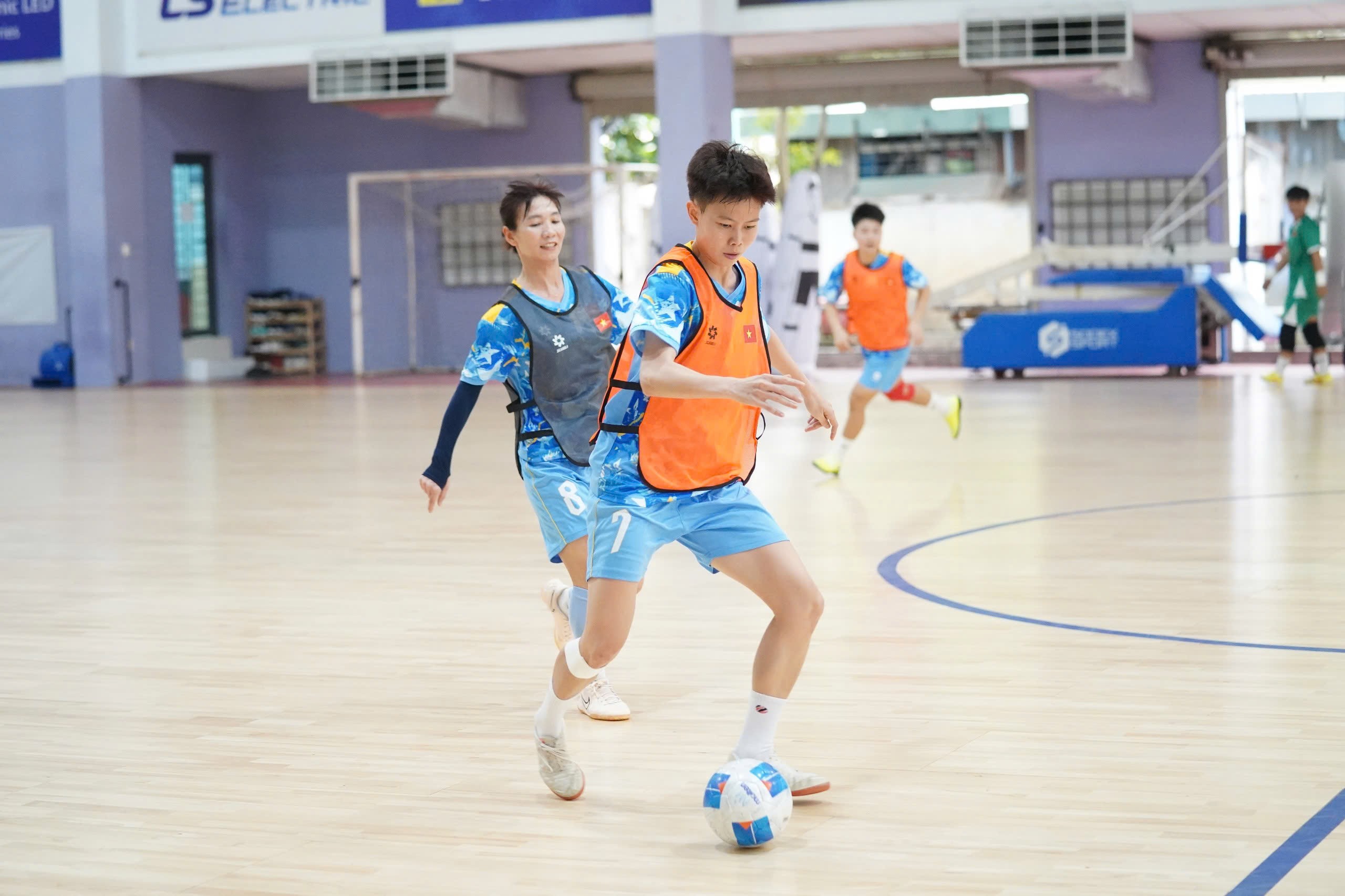 Đội tuyển futsal nữ Việt Nam hội quân luyện tập, chuẩn bị tham dự giải vô địch Futsal nữ Đông Nam Á 2026