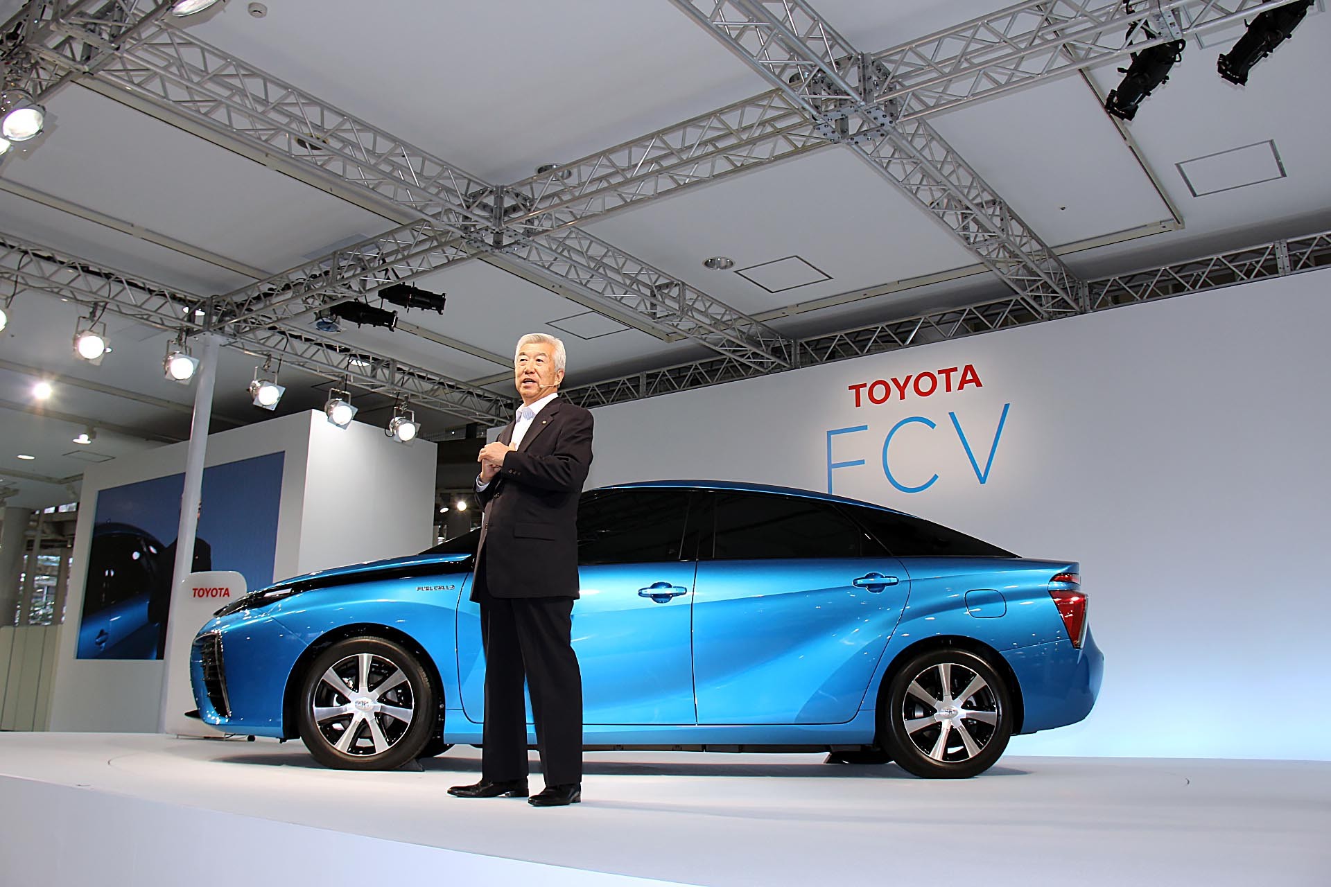 toyota-fcv-reveal-25-june-2014-by-bertel-schmitt-02-1637078389.jpeg