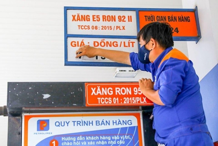 Xăng dầu tiếp tục giảm giá lần thứ 3 liên tiếp