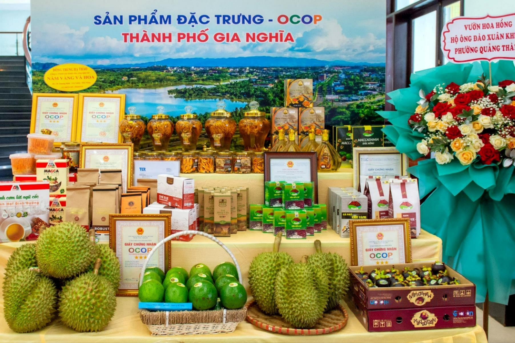 tinh-den-nam-2023-dak-nong-da-co-75-san-pham-ocop-1720894858.jpg