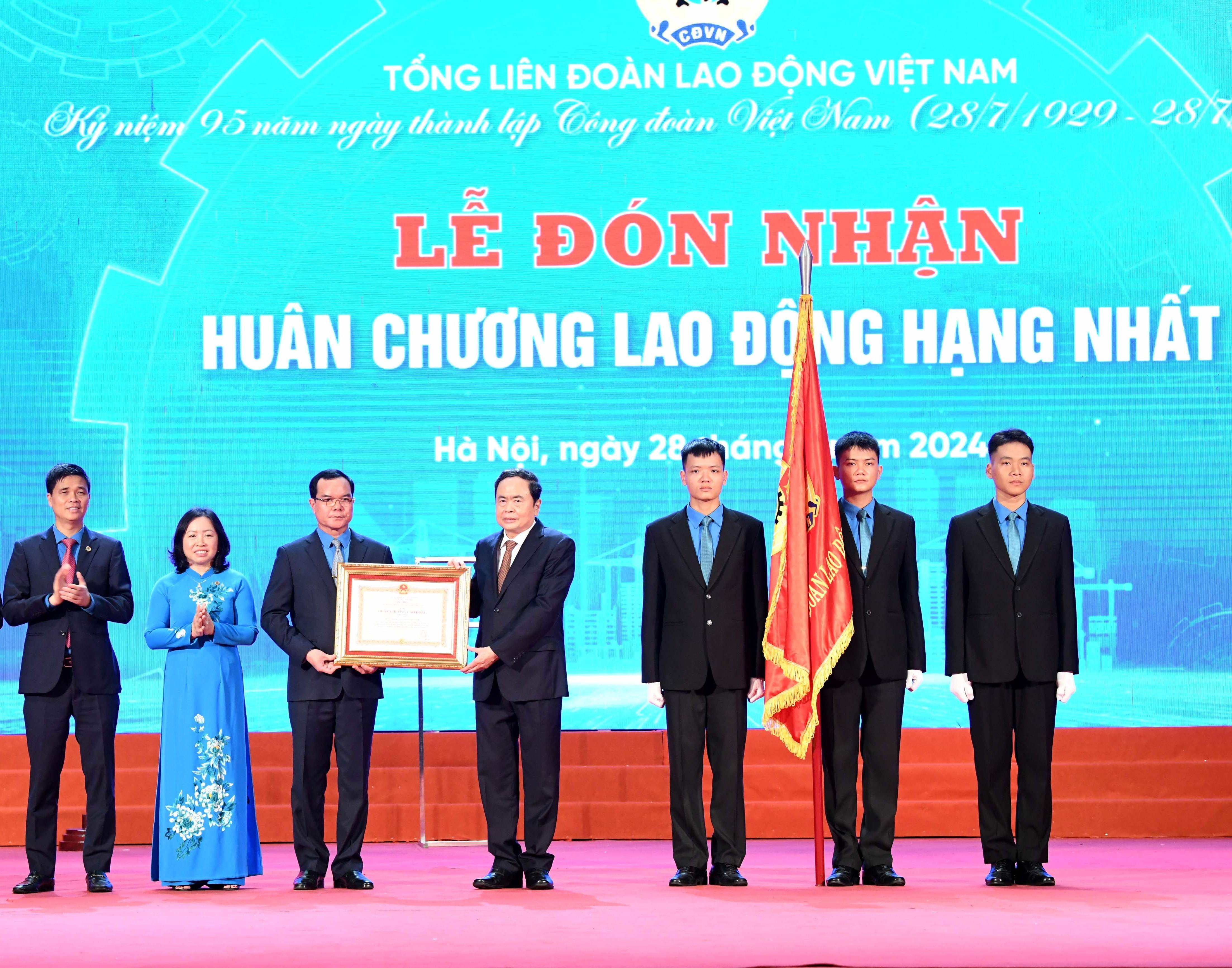 ngay-thanh-lap-cong-doan-04-1722140864.jpg