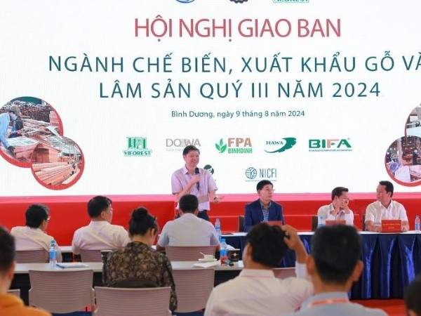 giao-ban-che-bien-xuat-khau-go-quy-iii-1723509188.jpg