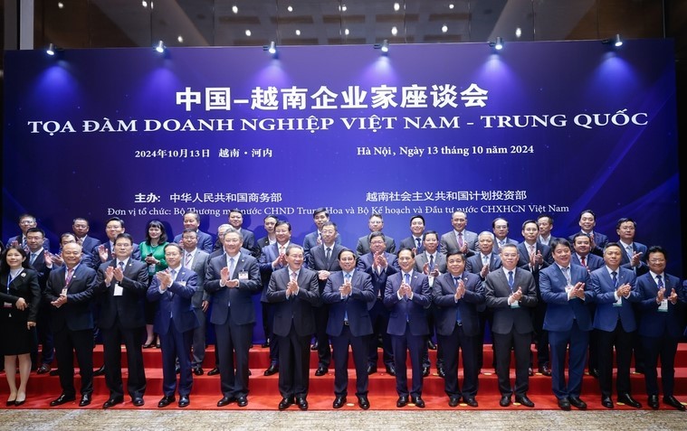 toa-dam-doanh-nghiep-viet-trung-7-1728825006.jpg