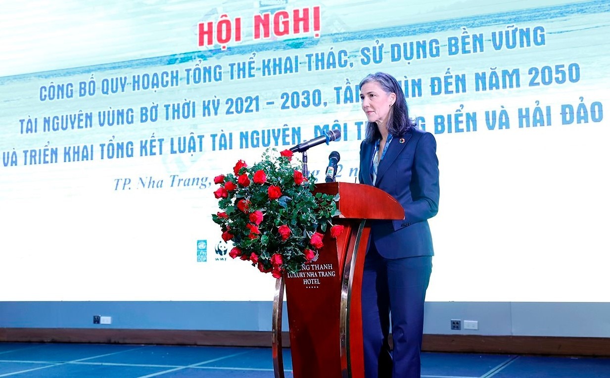 hoi-nghi-cong-bo-quy-hoach-vung-gan-bo-4-1734269669.jpg