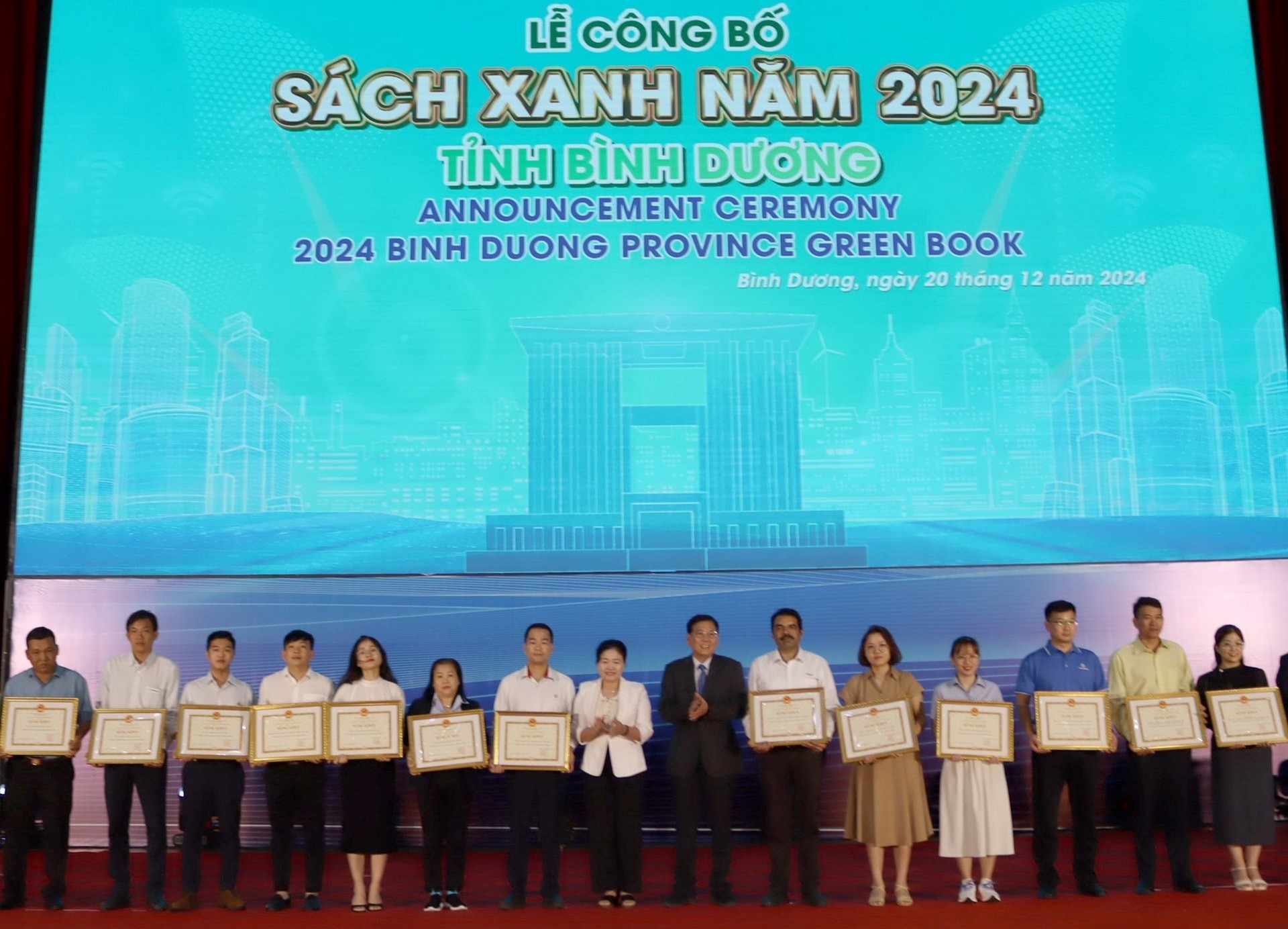 sach-xanh-1735046136.jpg