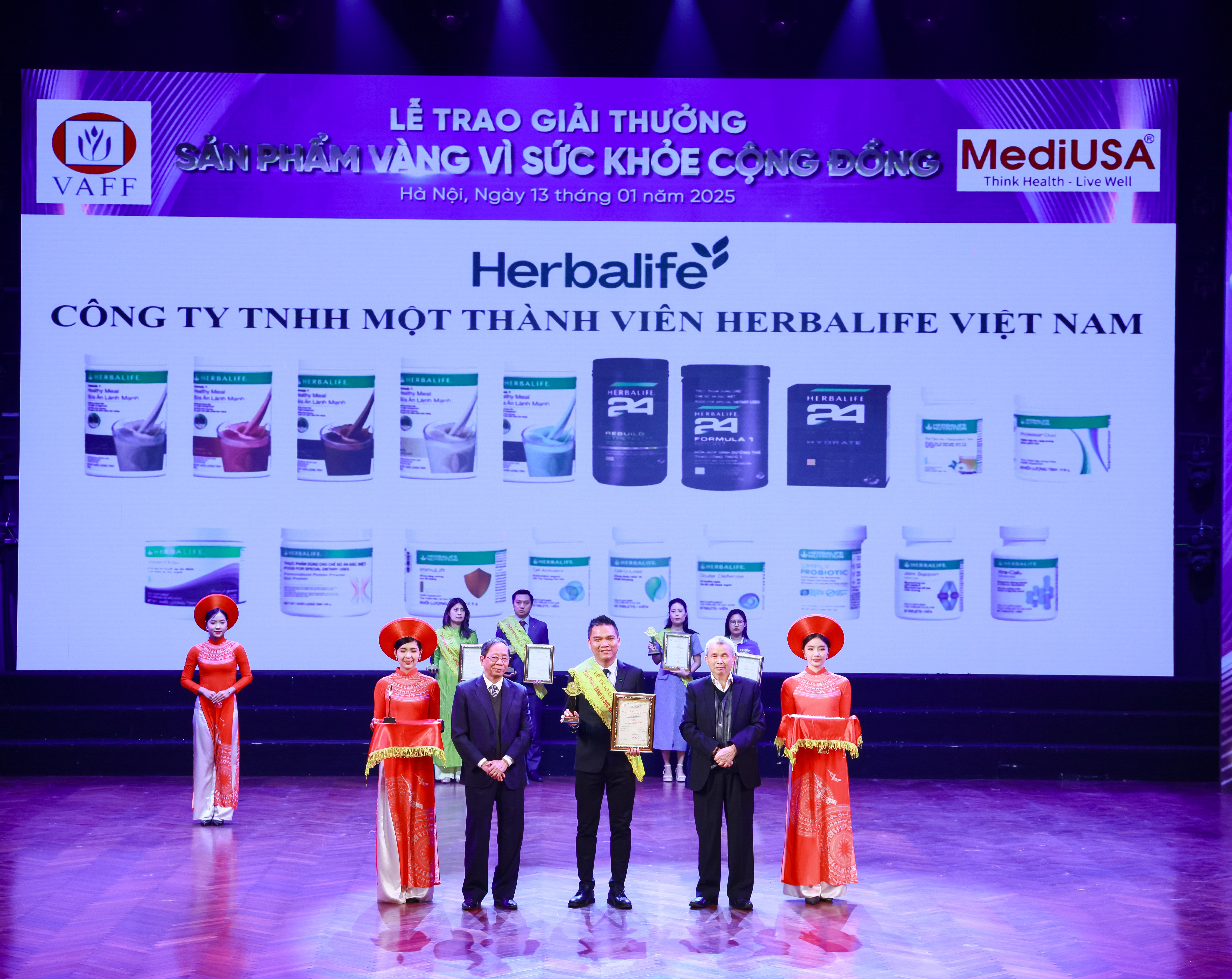 herbalife-san-pham-vang-vi-suc-khoe-cong-dong-1-1738578999.jpg