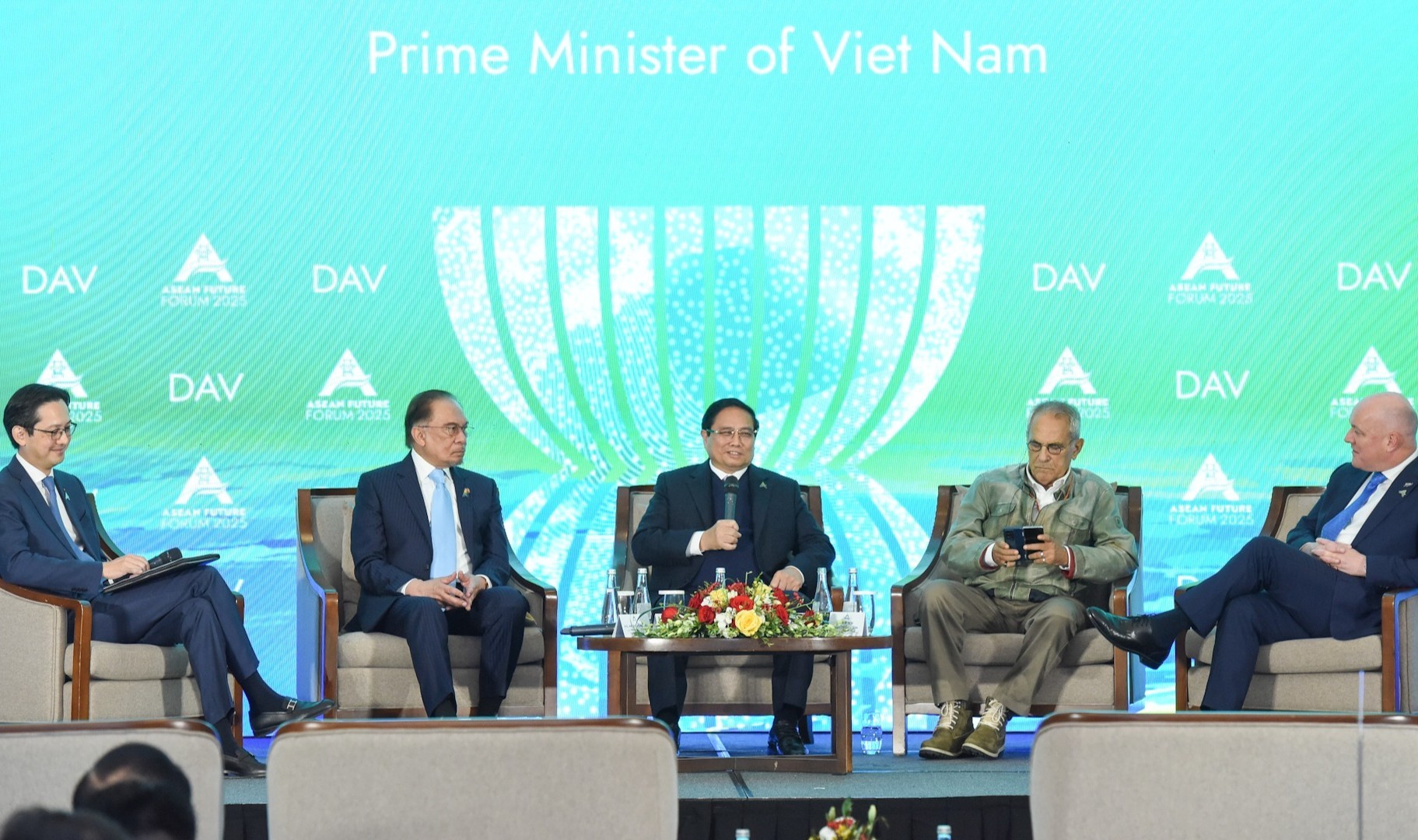 thu-tuong-du-dien-dan-tuong-lai-asean-1-1740555871.jpg