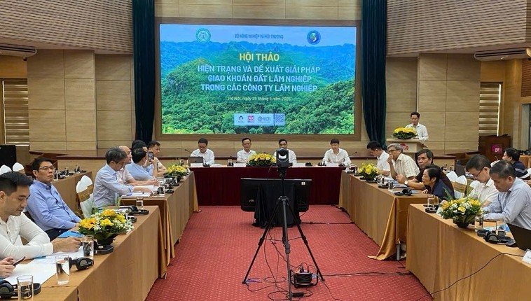 hoi-thao-giao-khoan-dat-lam-nghiep-1-1745569480.jpg