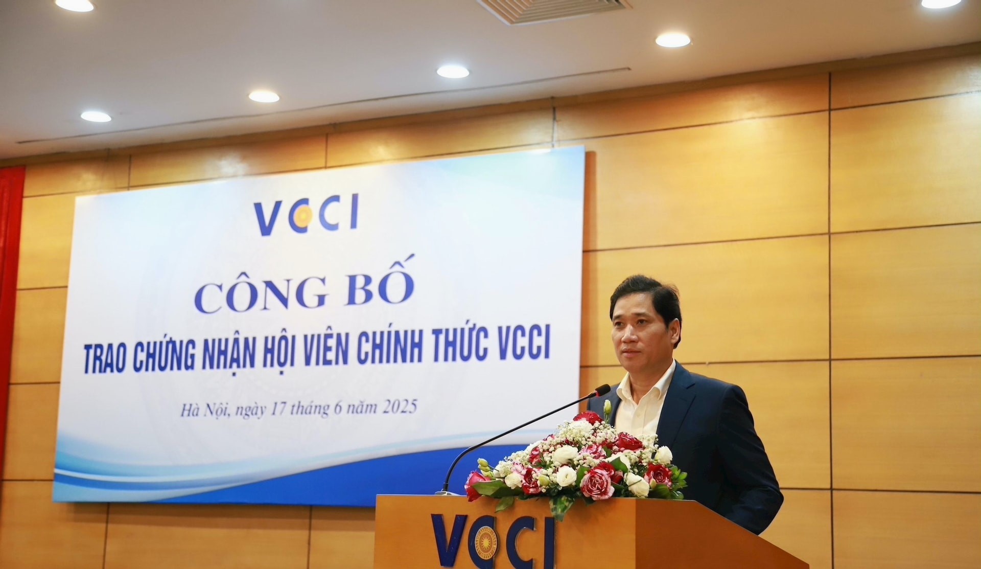 Ông Hoàng Văn Anh - Trưởng ban Công tác Hội viên chia sẻ về những quyền lợi nghĩa vụ của Hội viên VCCI
