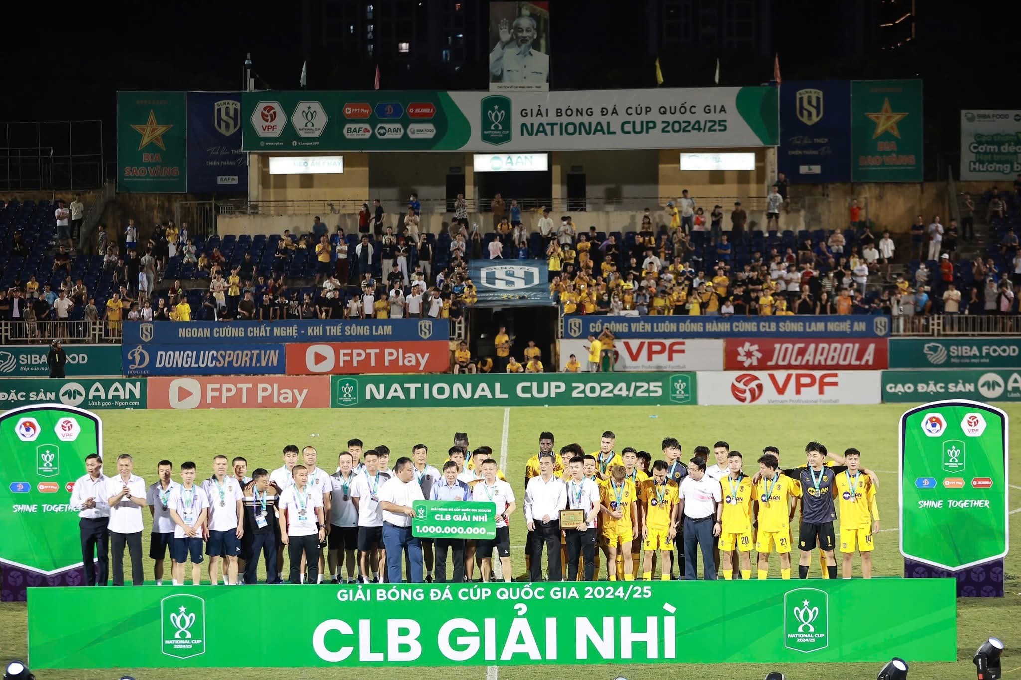 CLB Sông Lam Nghệ An giành ngôi Á quân Cúp Quốc gia 2024-2025
