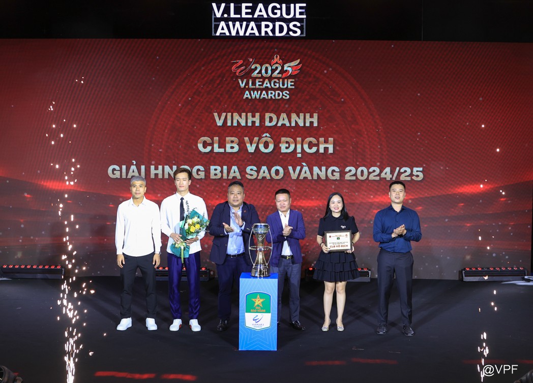 Vinh danh CLB vô địch giải Hạng Nhất quốc gia V.League 2 2024-2025