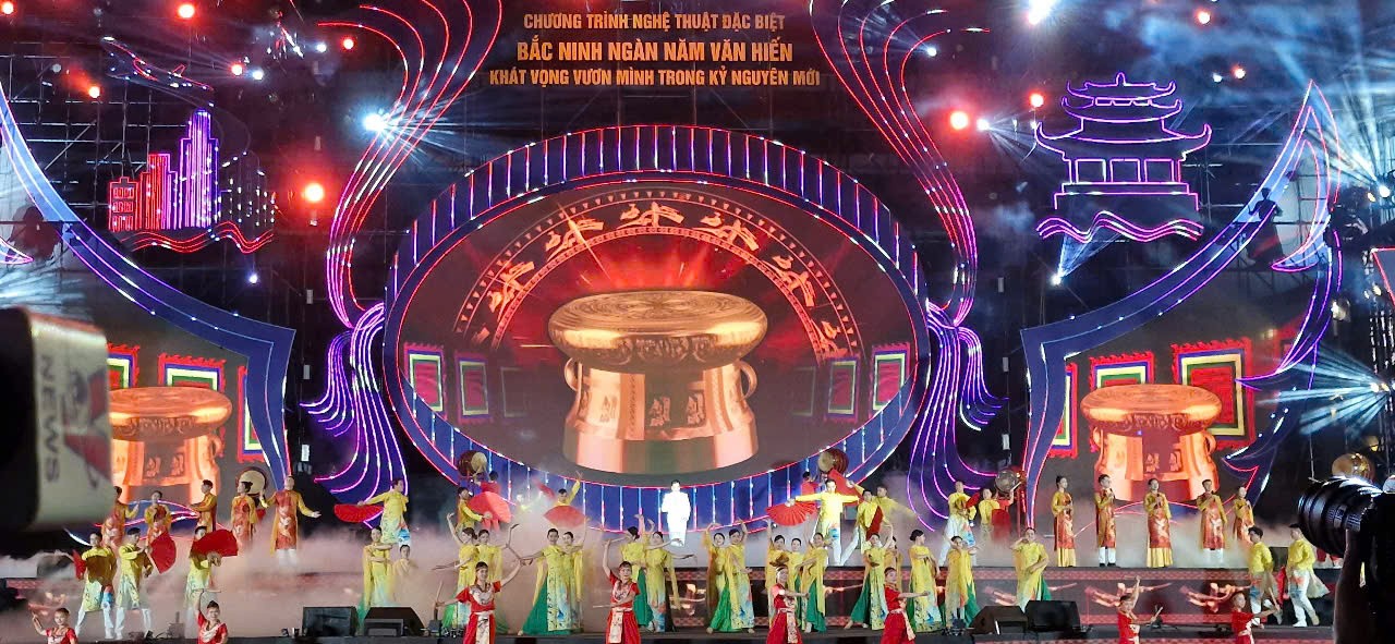 z6772475186481-f61f2ce2eeTiết mục biểu diễn dân ca Quan họ Bắc Ninh – Di sản văn hóa phi vật thể đại diện của nhân loại32ee9c0a3a4f1b6b4189c7-1751645946.jpg