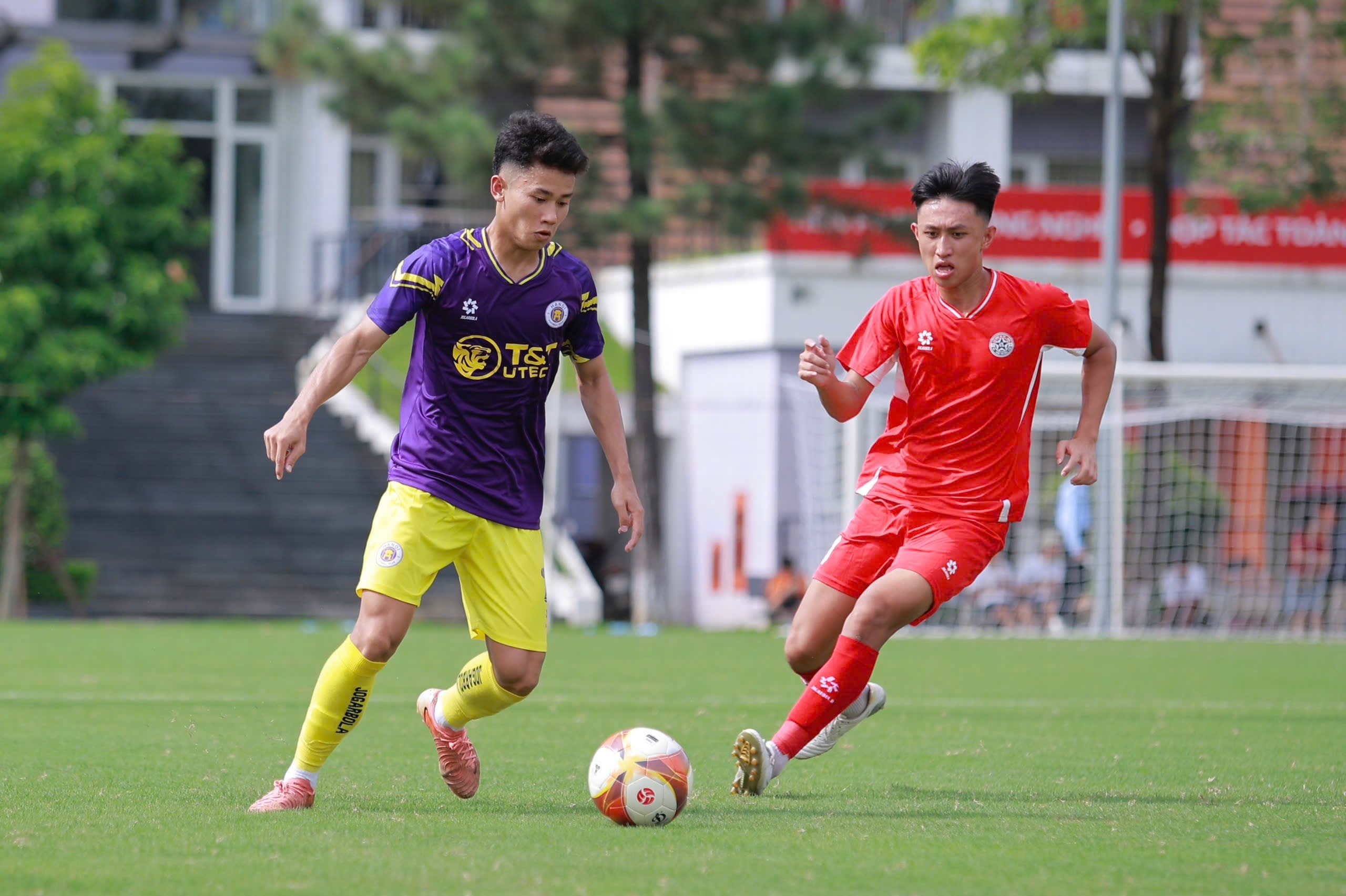 Lượt trận thứ ba Vòng loại giải Vô địch U21 quốc gia 2025 diễn ra sôi nổi và hấp dẫn