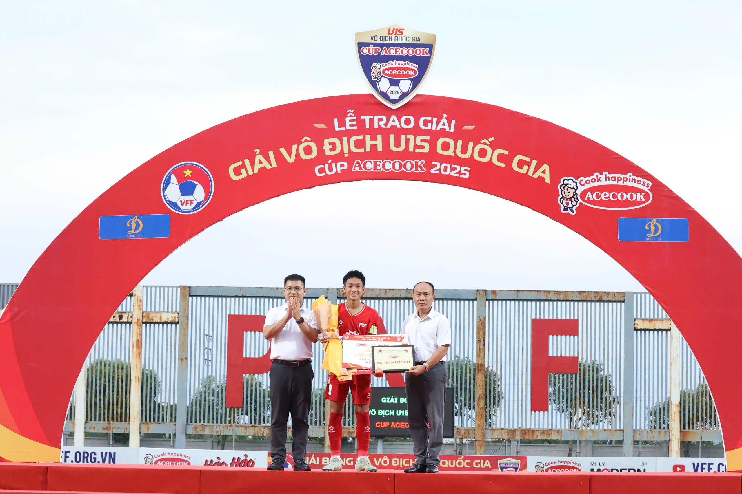 Cầu thủ xuất sắc nhất: Phạm Tuấn Kiệt, U15 PVF