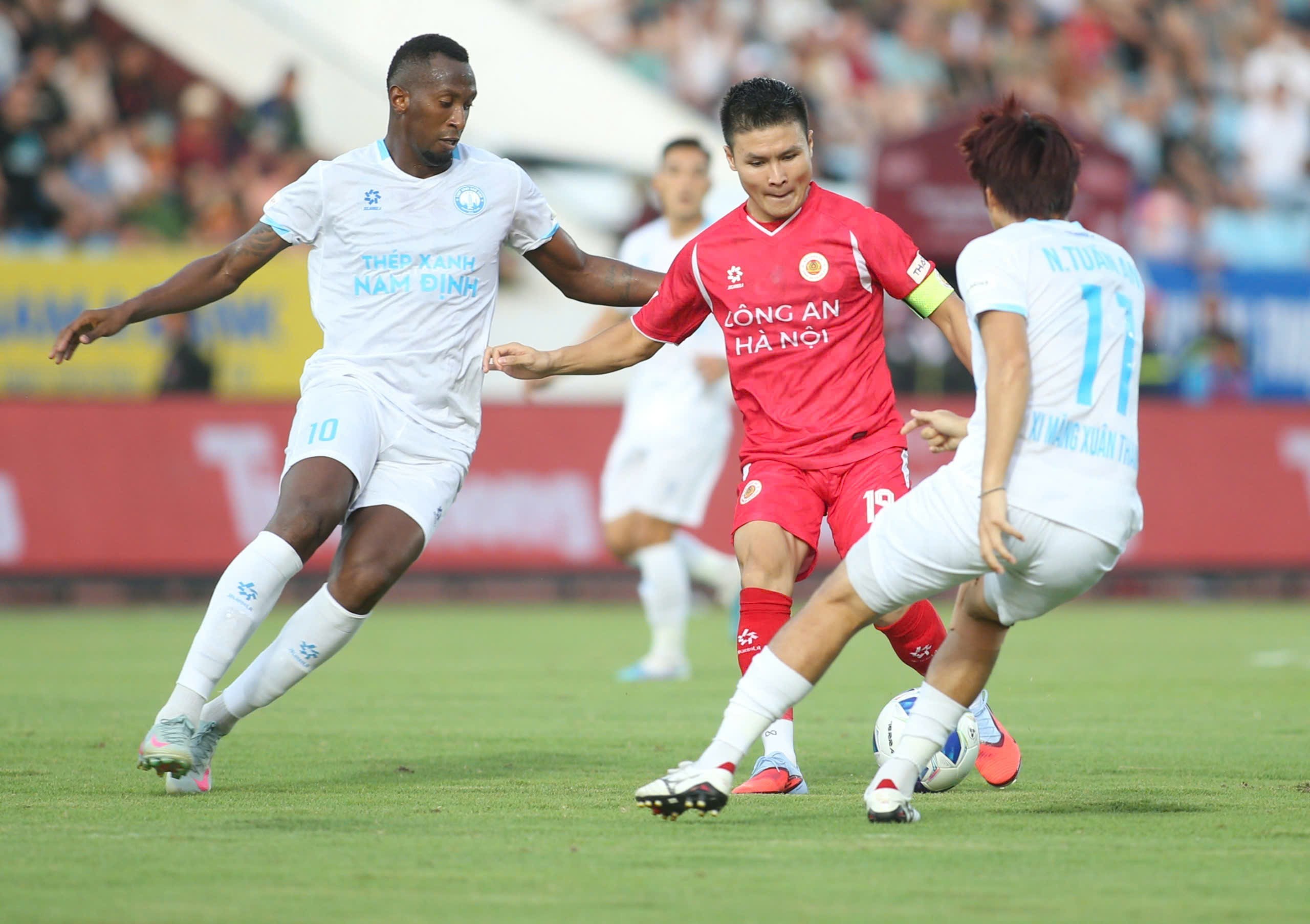 CLB Công an Hà Nội chiến thắng trận siêu cúp quốc gia trước CLB Thép Xanh Nam Định