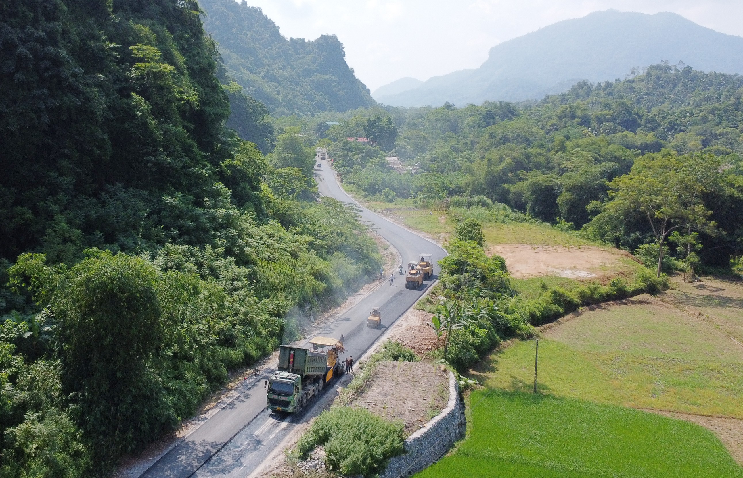 Tuyên Quang: Quyết tâm về đích sớm hai công trình trọng điểm, chào mừng Quốc khánh 2/9.JPG