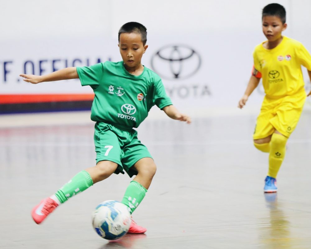 U9 Văn Tâm Đồng Nai thắng 2-1 U9 Sông Lam Nghệ An trong trận bán kết 2