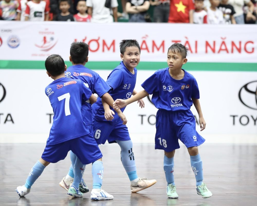 U9 Việt Hùng Thanh Hóa đánh bại U9 Văn Tâm Đồng Nai trong trận chung kết