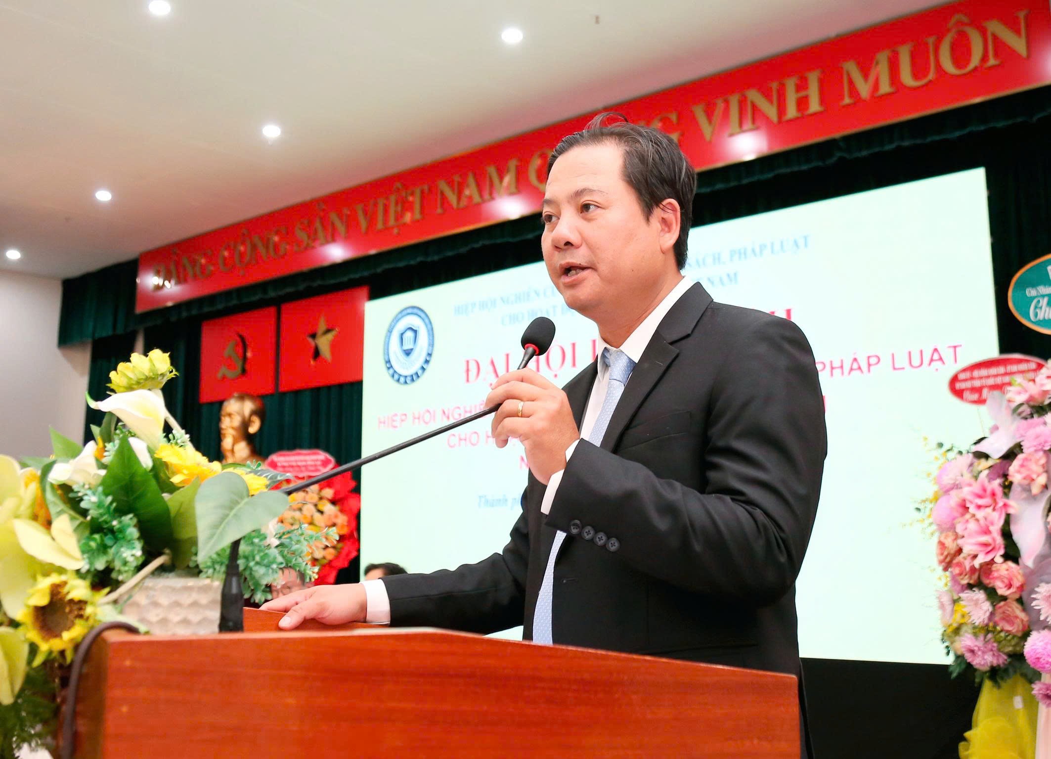 Tân Chủ tịch Hiệp hội Trần Sơn Vũ phát biểu nhận nhiệm vụ tại Đại hội