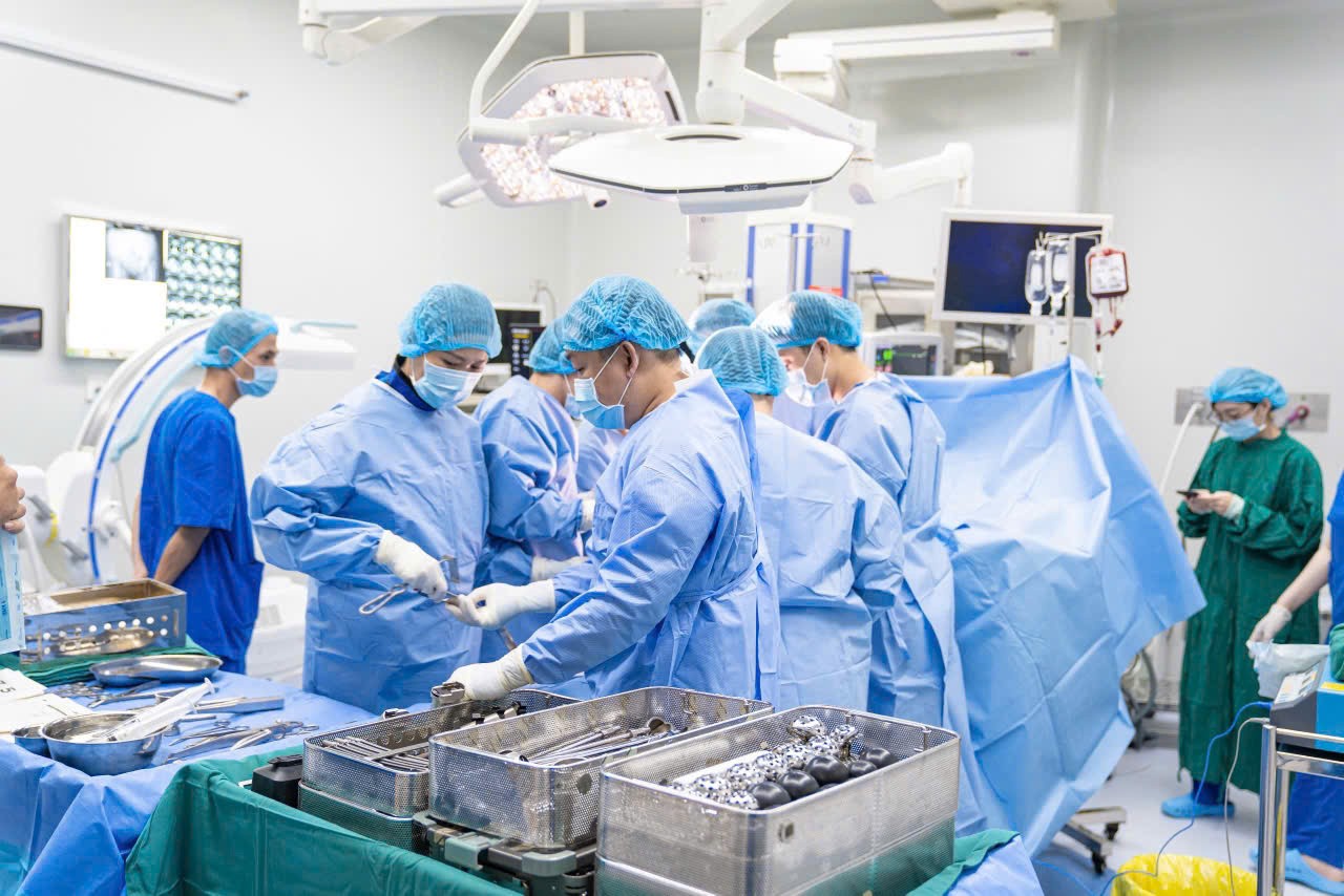 Bệnh viện Sante: Dấu ấn 1.000 ca phẫu thuật thành công