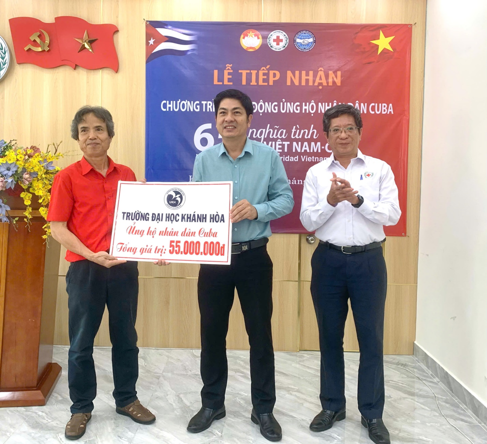 Khánh Hòa tiếp nhận 800 triệu đồng ủng hộ nhân dân Cuba
