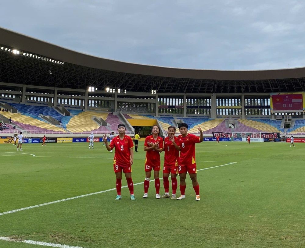 Các cầu thủ U16 nữ Việt Nam đã thể hiện bản lĩnh vững vàng trong loạt sút luân lưu may rủi