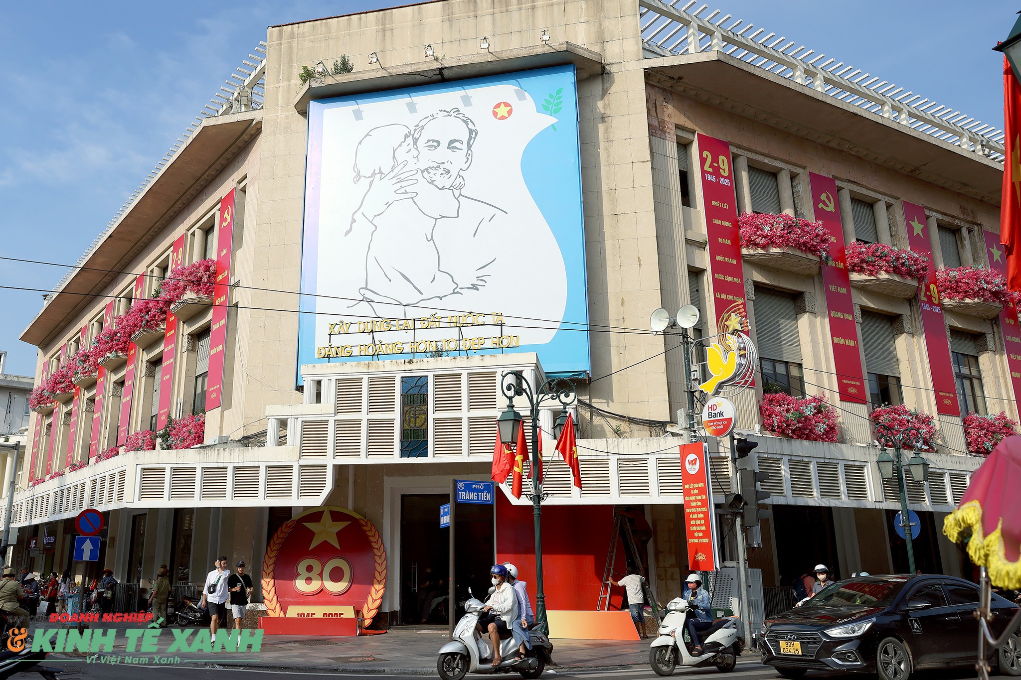 Các công trình lớn đang được gấp rút trang hoàng rực rỡ