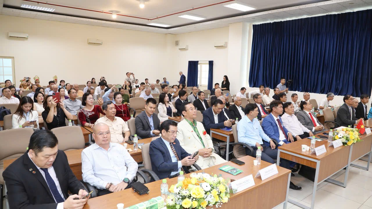 VICSAFA ra mắt Cơ quan đại diện miền Nam