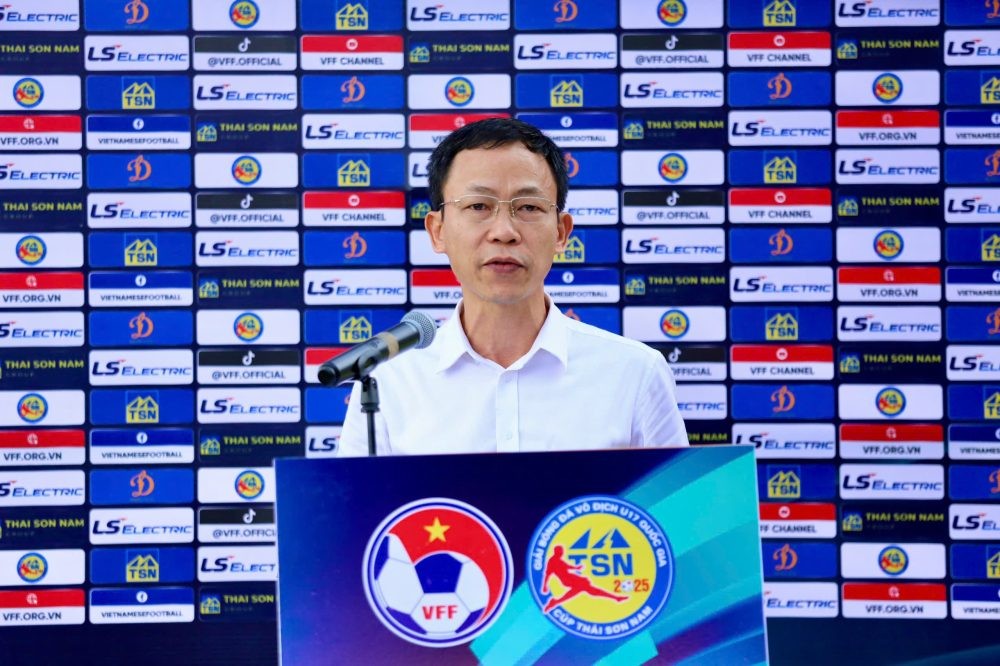 Phó Tổng Thư ký VFF Nguyễn Minh Châu, Trưởng Ban Tổ chức phát biểu khai mạc Giải