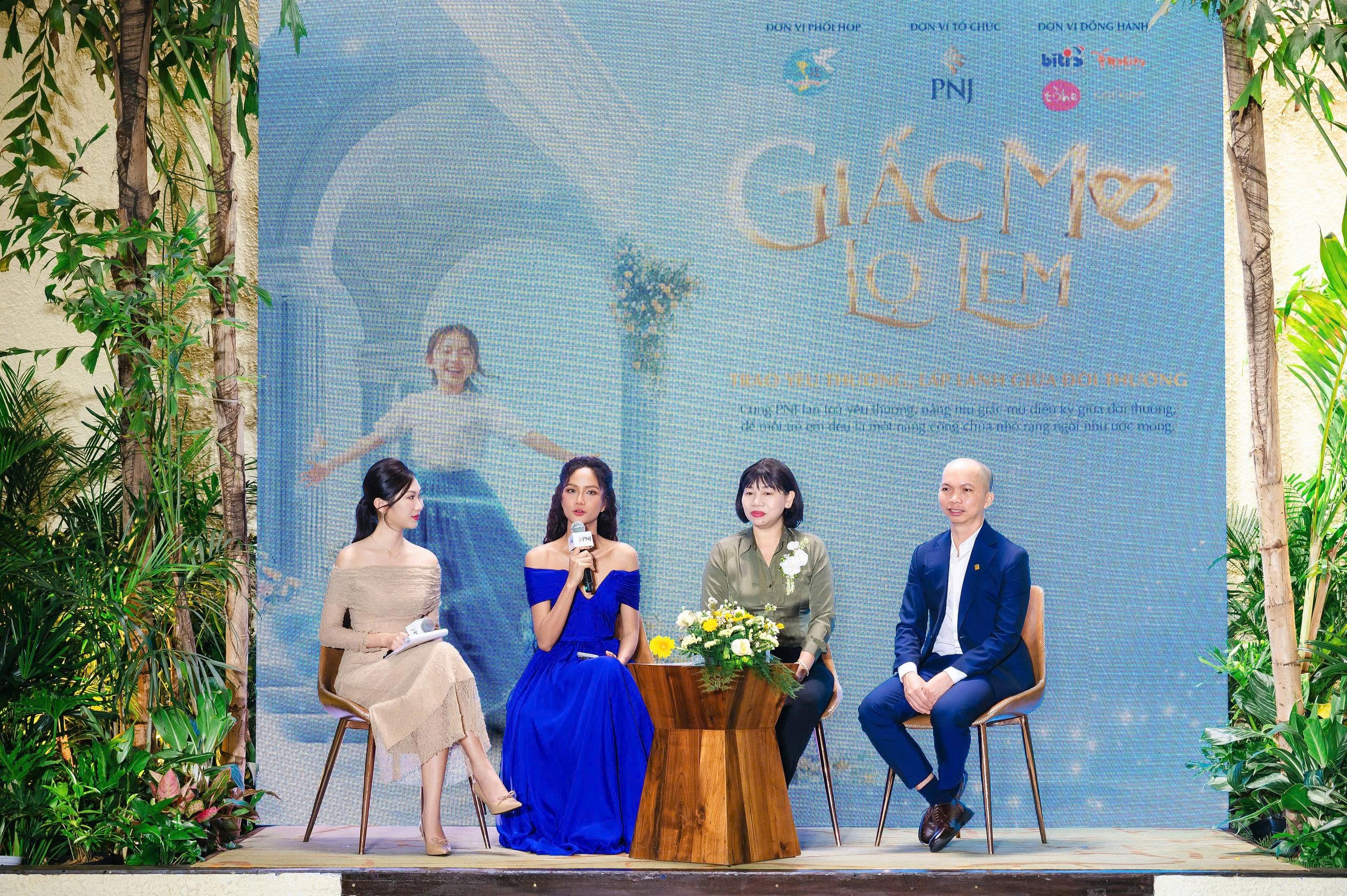 PNJ nâng tầm các hoạt động CSR tạo tác động tích cực cho cộng đồng xã hội. Ảnh: Tuấn Vũ 