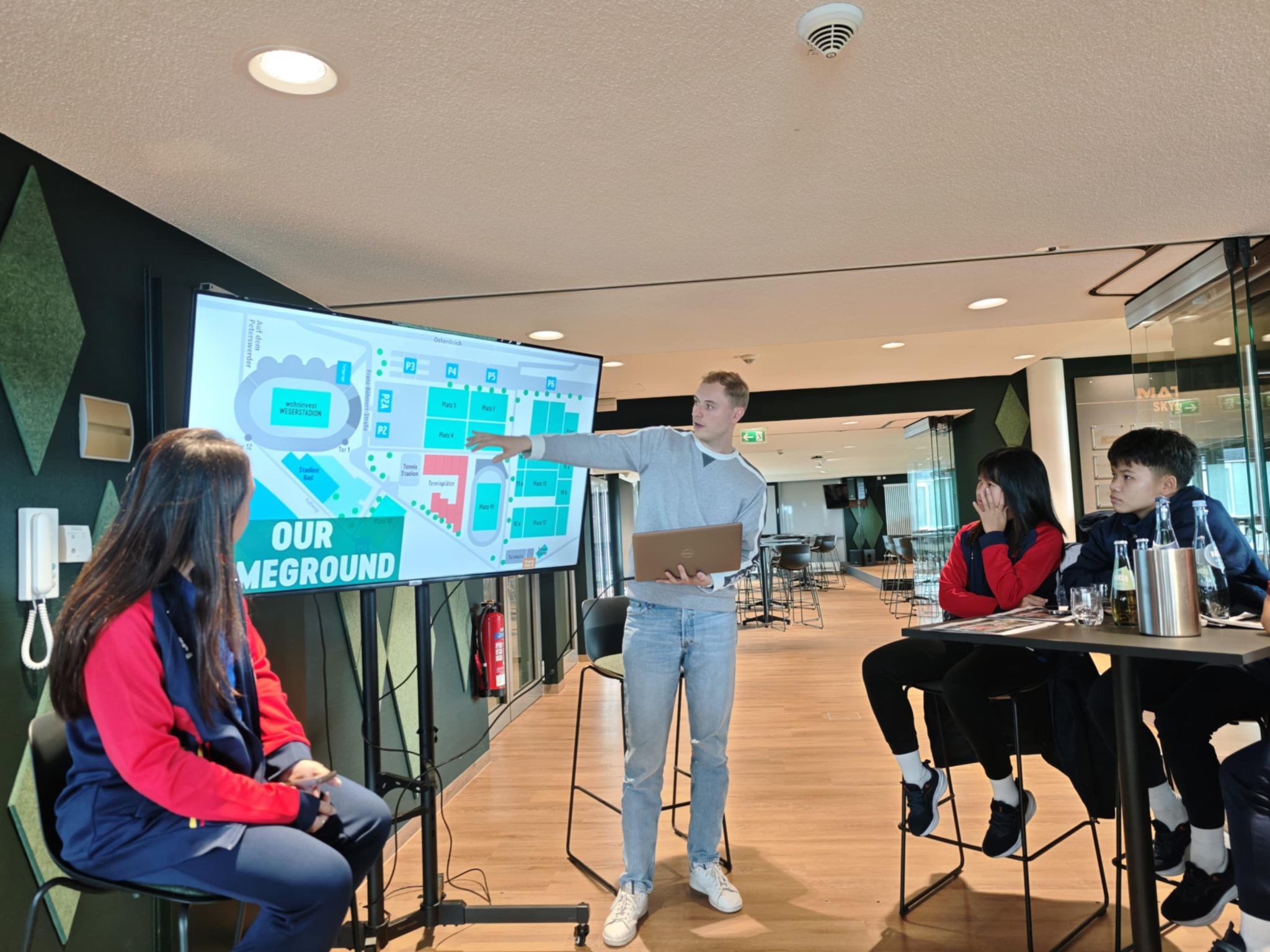 Chặng tập huấn tại Bremen hứa hẹn sẽ tiếp tục mang đến cho các cầu thủ trẻ đội tuyển U17 nữ Việt Nam thêm nhiều trải nghiệm bổ ích