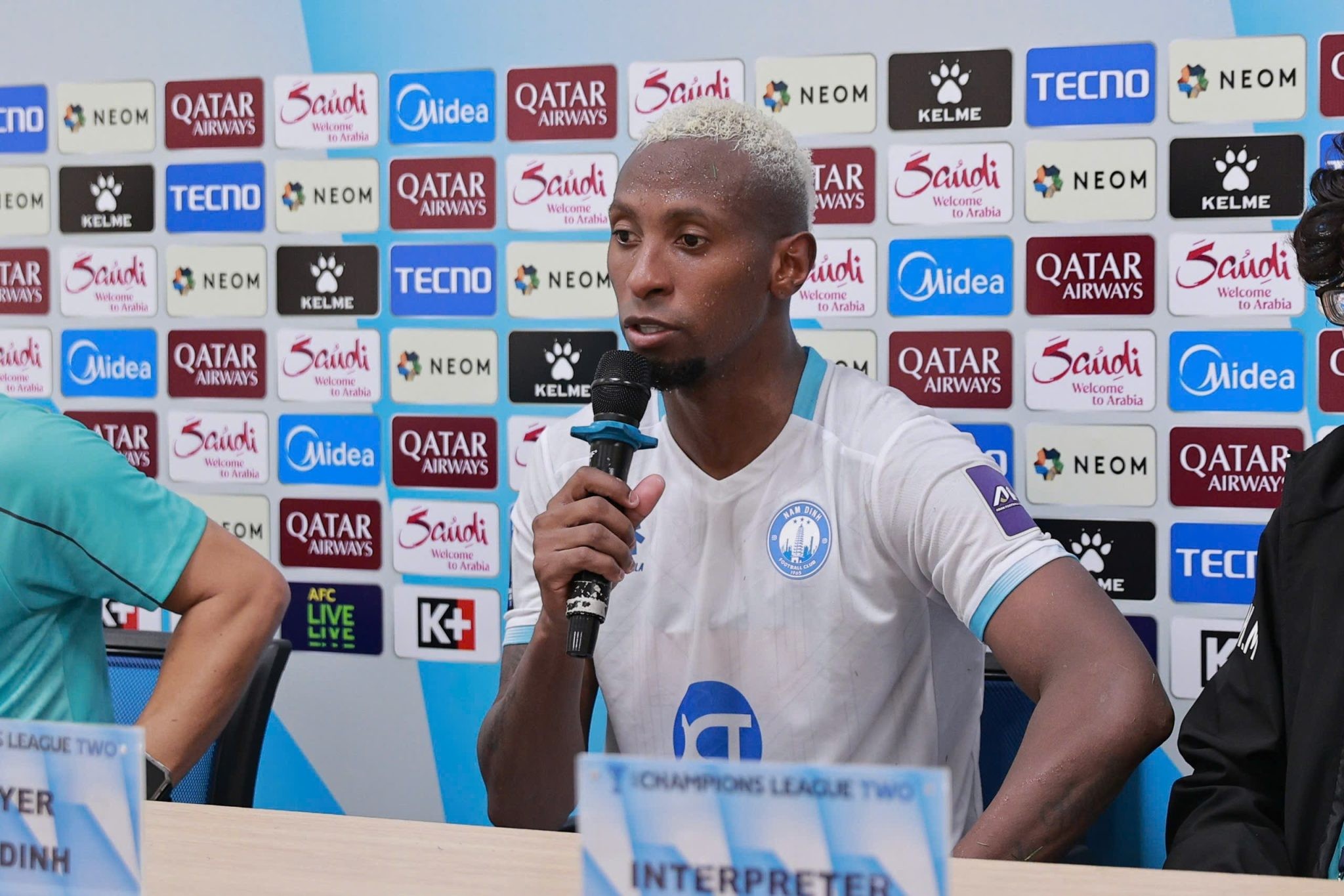 Cầu thủ xuất sắc nhất trận đấu Caio Cesar trả lời báo chí