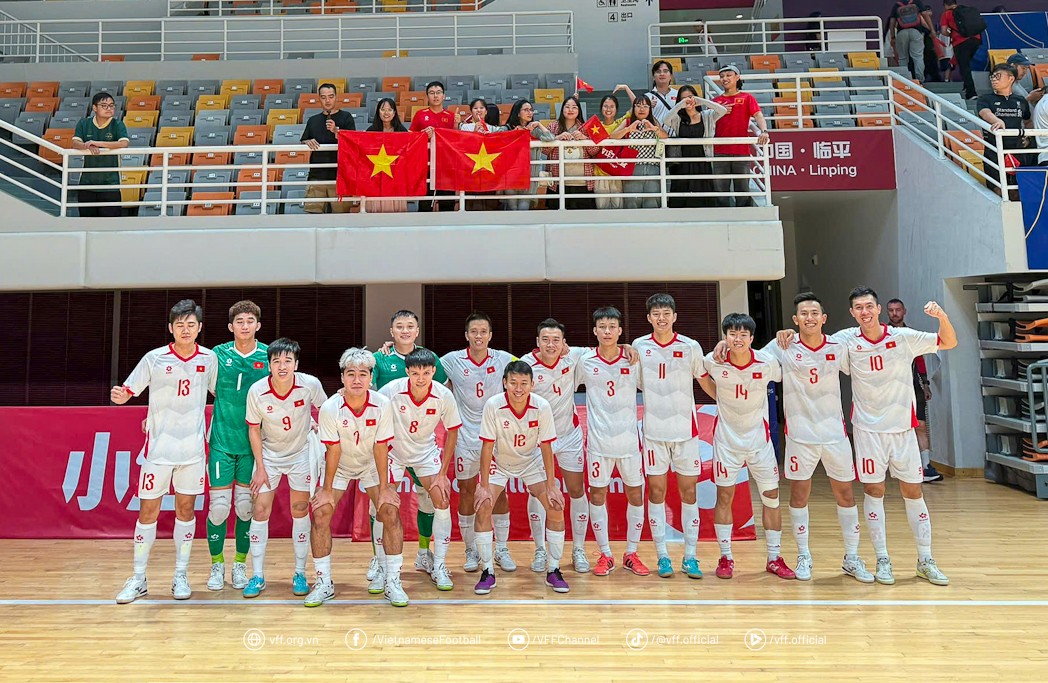 u18vn-1758784412.jpg