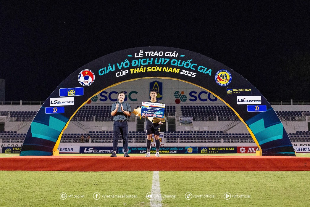 Thủ môn xuất sắc nhất: Chu Bá Huấn, U17 Hà Nội