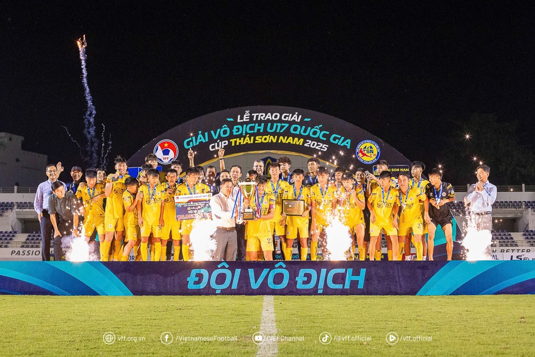 Đội vô địch: U17 Hà Nội