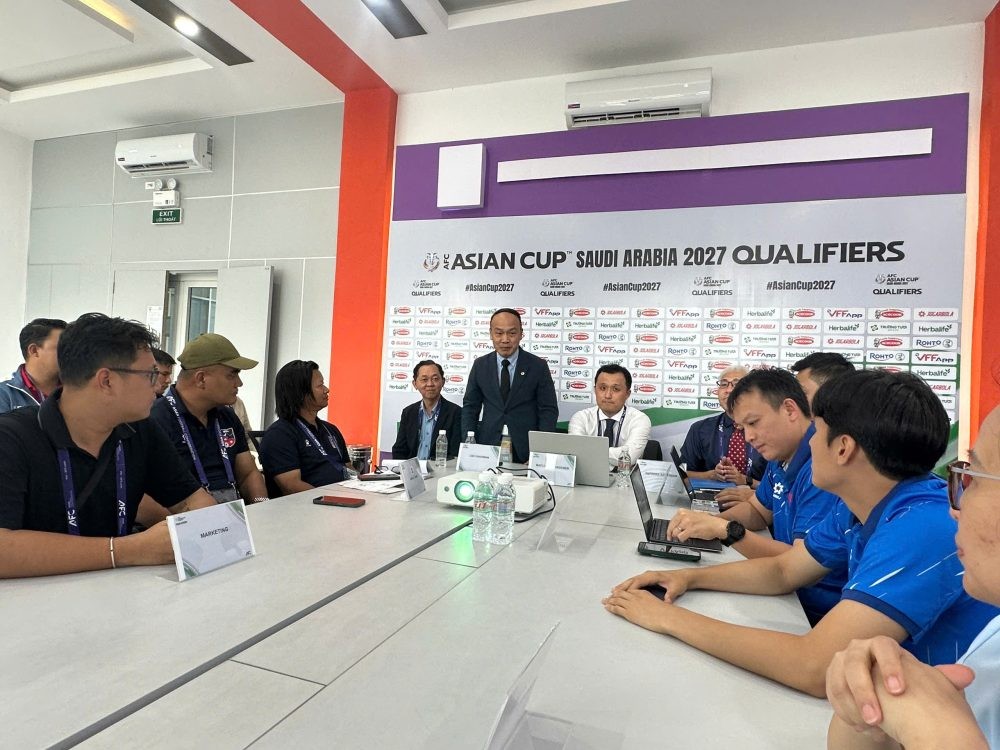 Ông Nguyễn Văn Phú - Tổng Thư ký VFF phát biểu tại buổi họp kỹ thuật