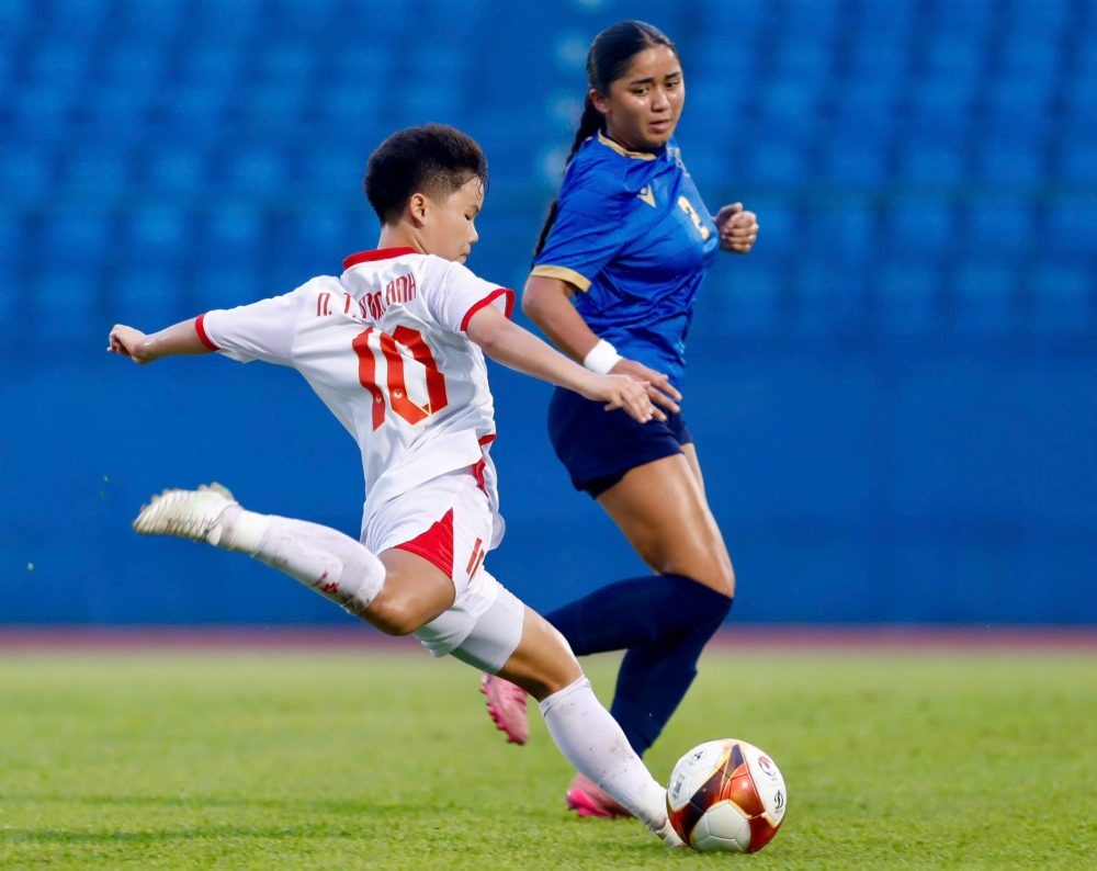 U17 nữ Việt Nam ghi liên tiếp 5 bàn thắng để giành chiến thắng đậm trước U17 nữ Guam