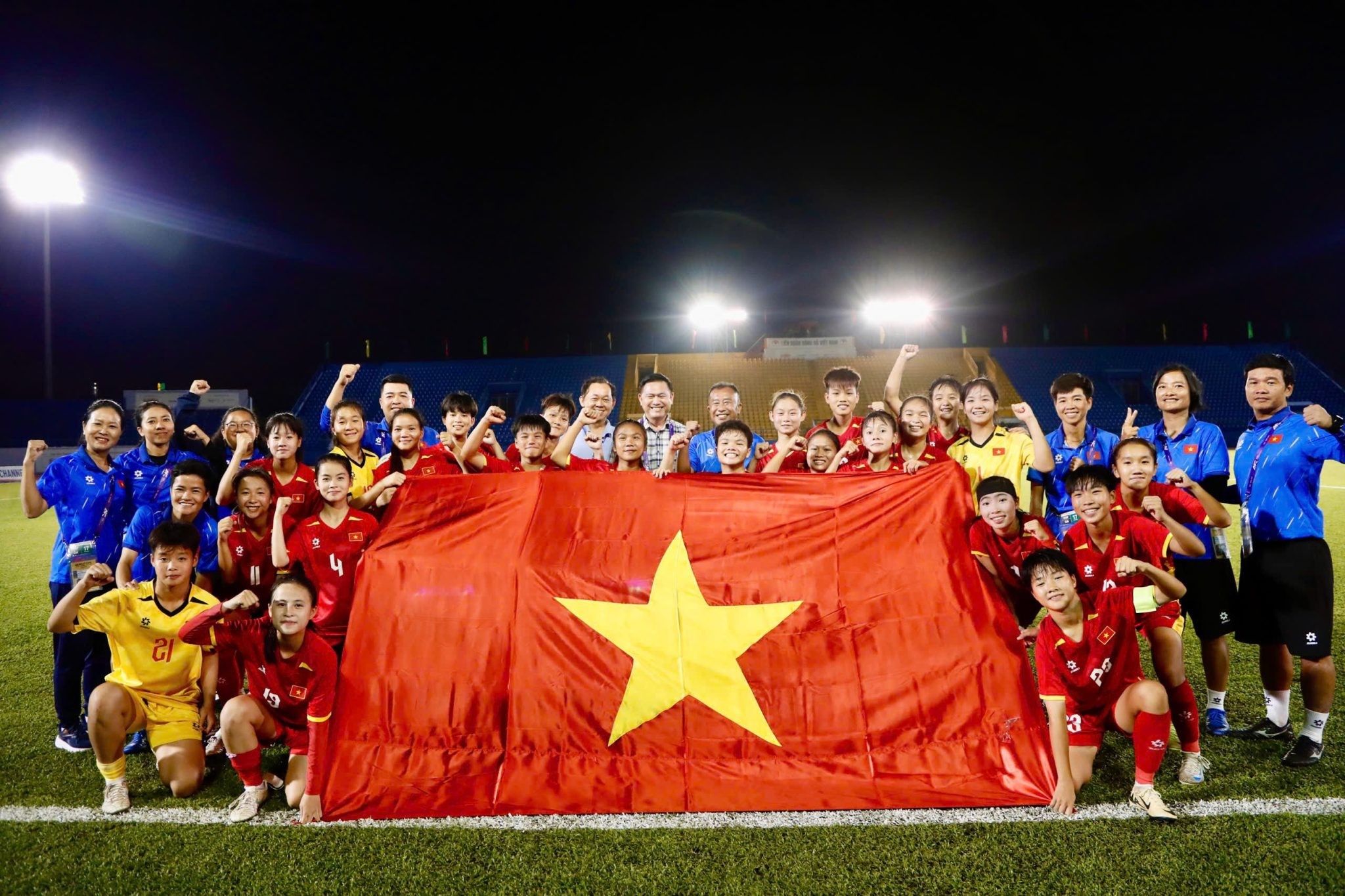U17 nữ Việt Nam trở thành đội tuyển thứ 5 của bóng đá Việt Nam đoạt vé tham dự vòng chung kết châu Á