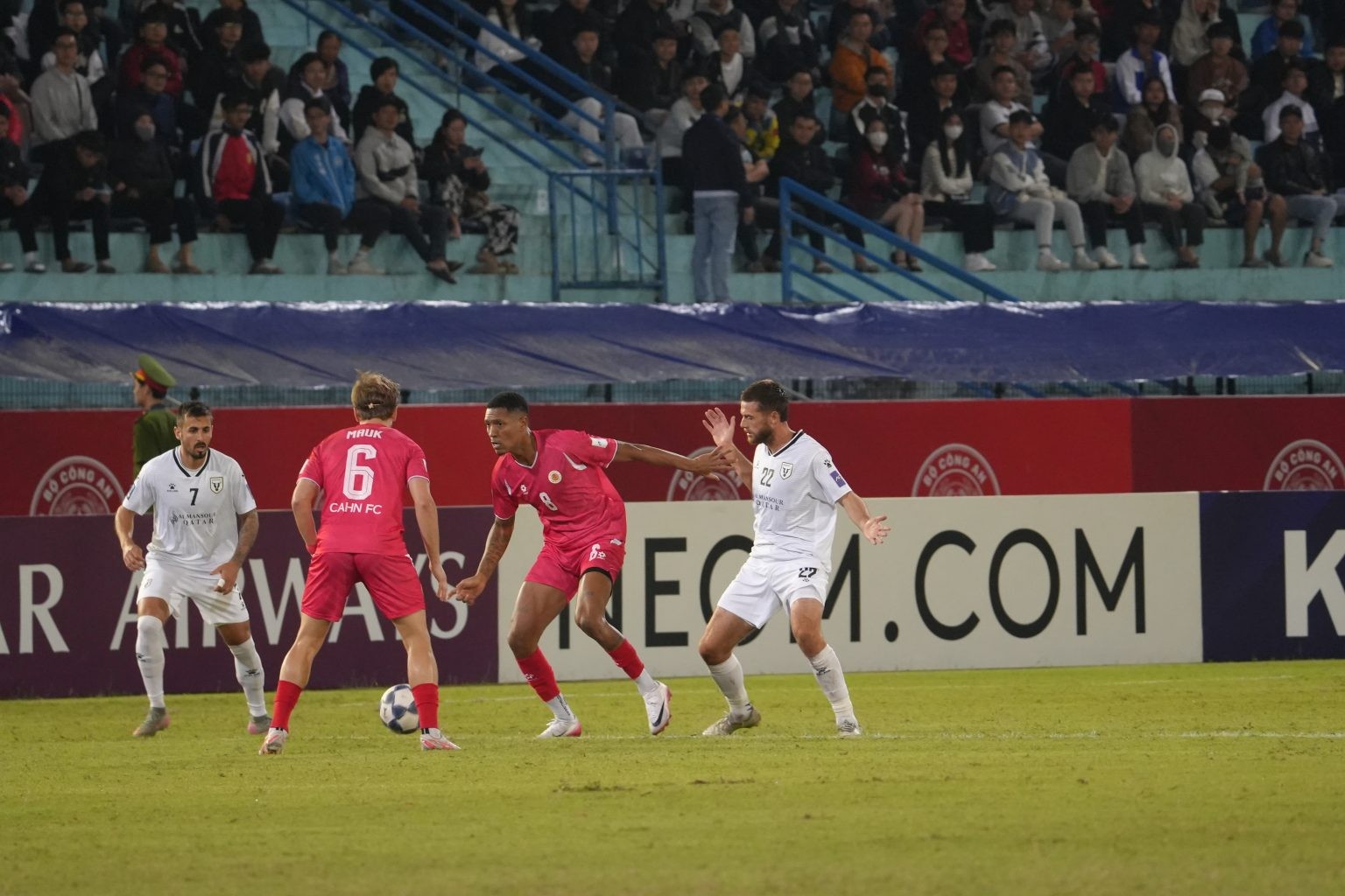 Công An Hà Nội FC không bảo toàn được lợi thế dù dẫn trước từ Hiệp 1