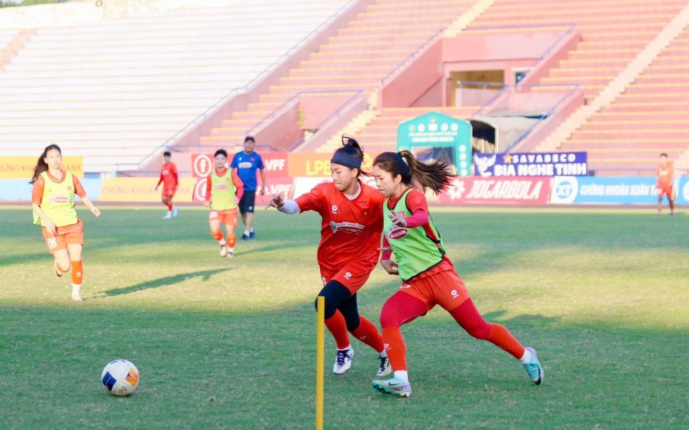 Toàn đội đều có tinh thần thoải mái và sự tập trung cao độ trong luyện tập